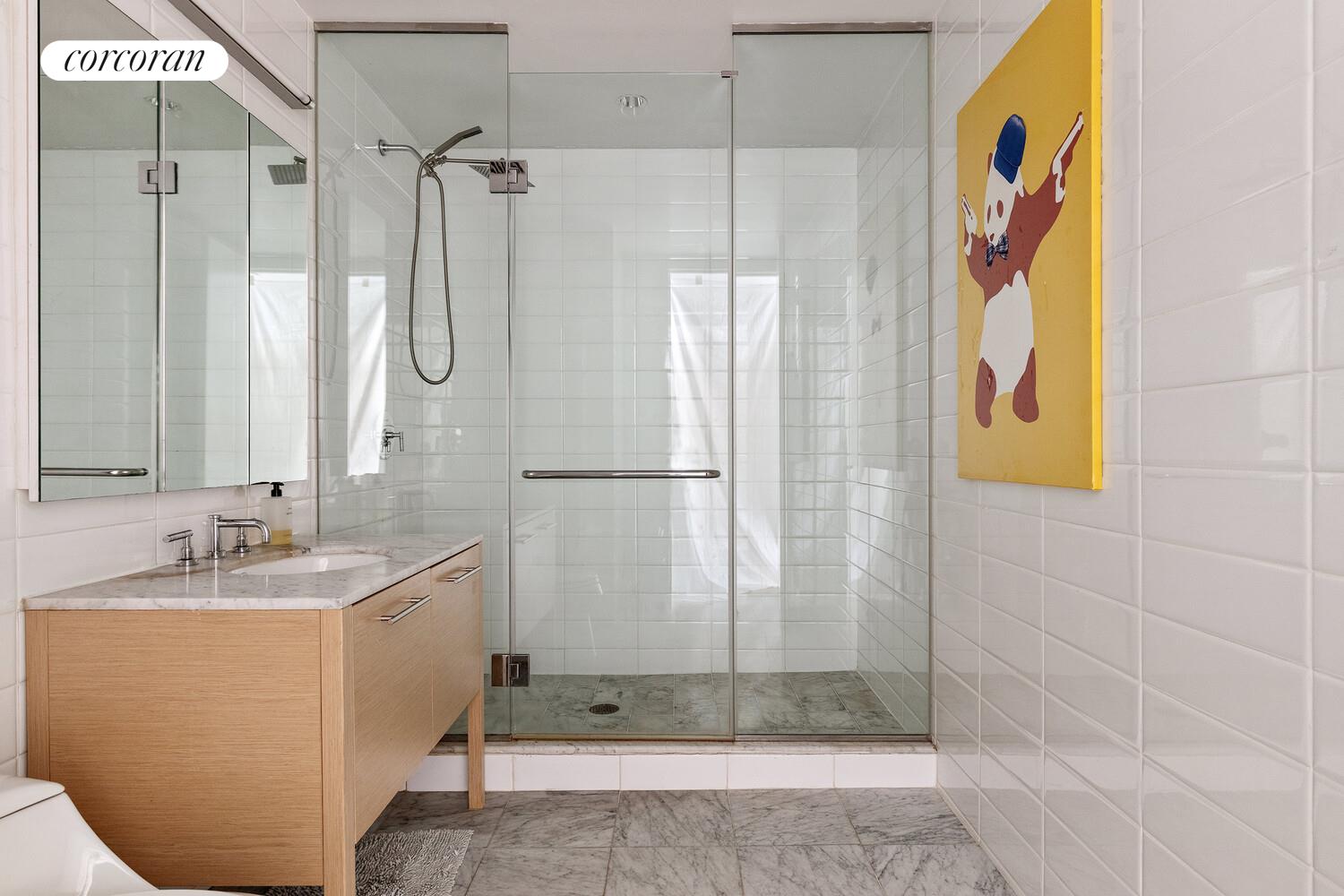310 E 53RD Street 4/5G