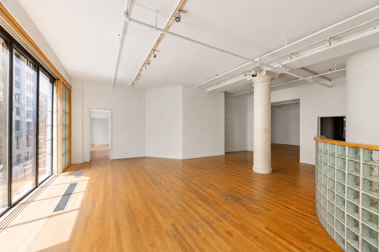 17 W 17TH Street 2