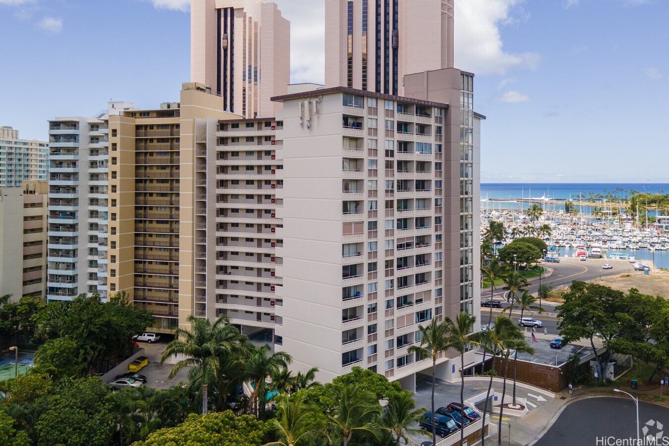 1676 Ala Moana Boulevard 402