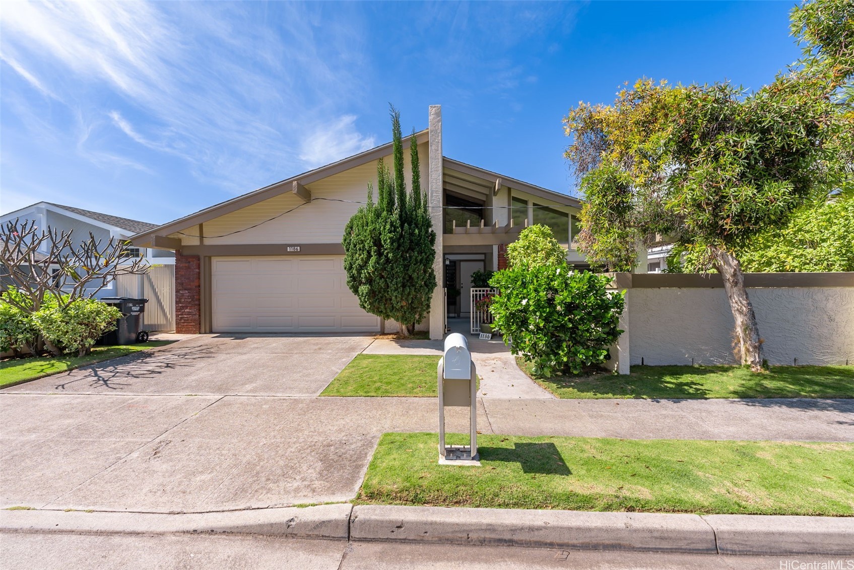 1186 Honokahua Street