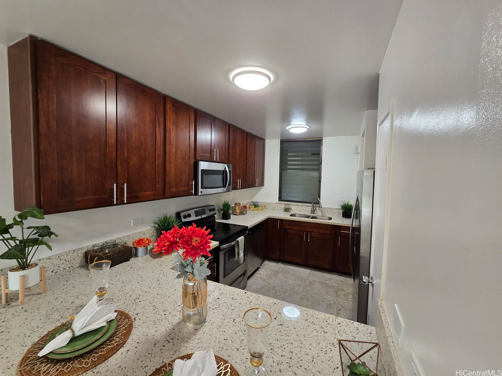 531 Hahaione Street 4C