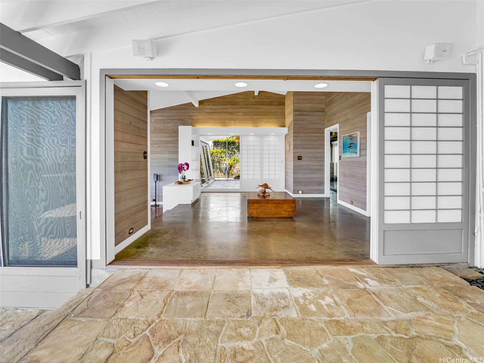 1901 Judd Hillside Road