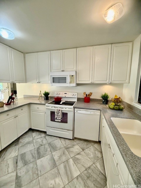 501 Hahaione Street 15G