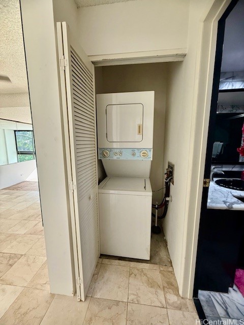 501 Hahaione Street 15G