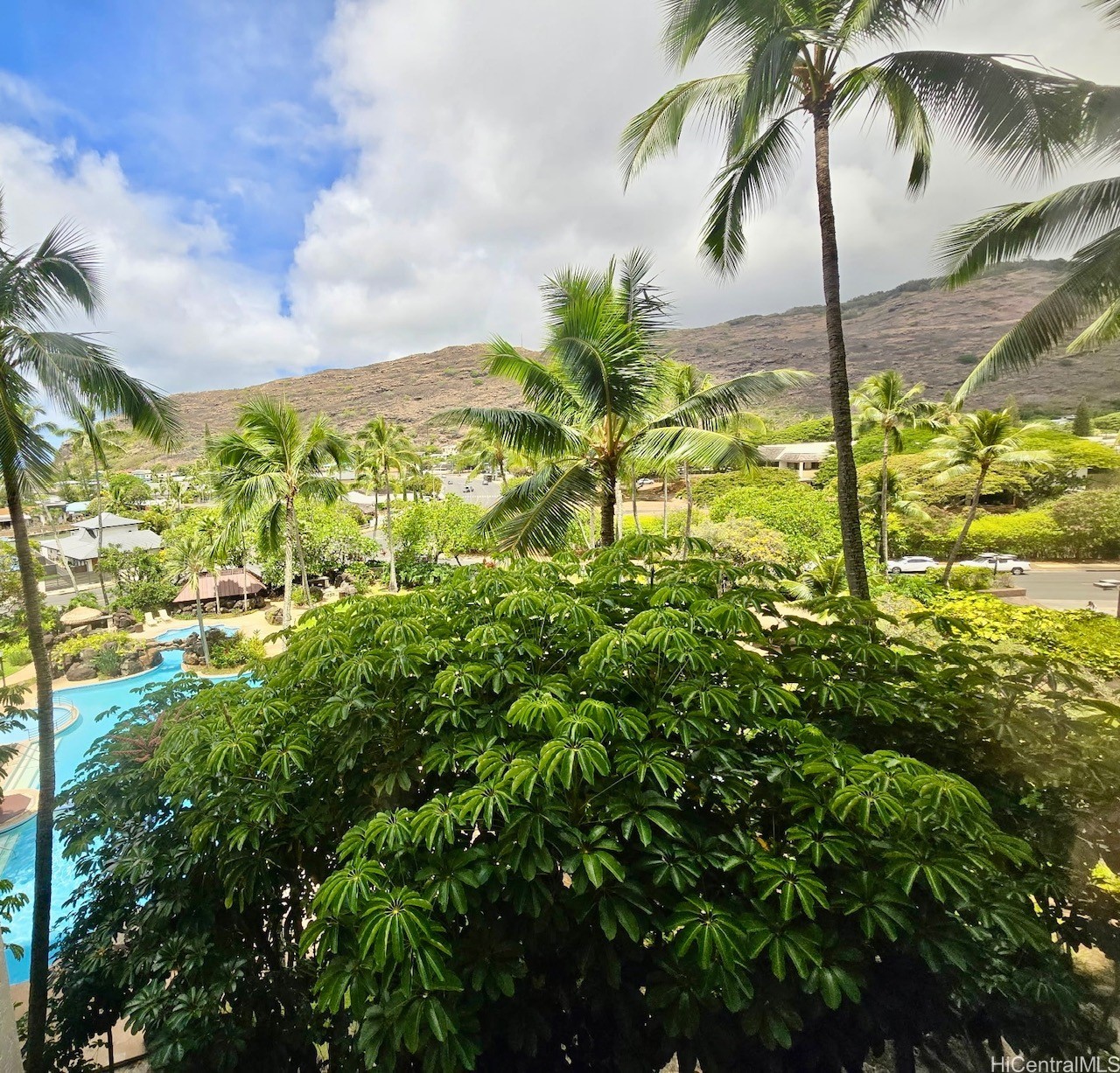 501 Hahaione Street 1/5G