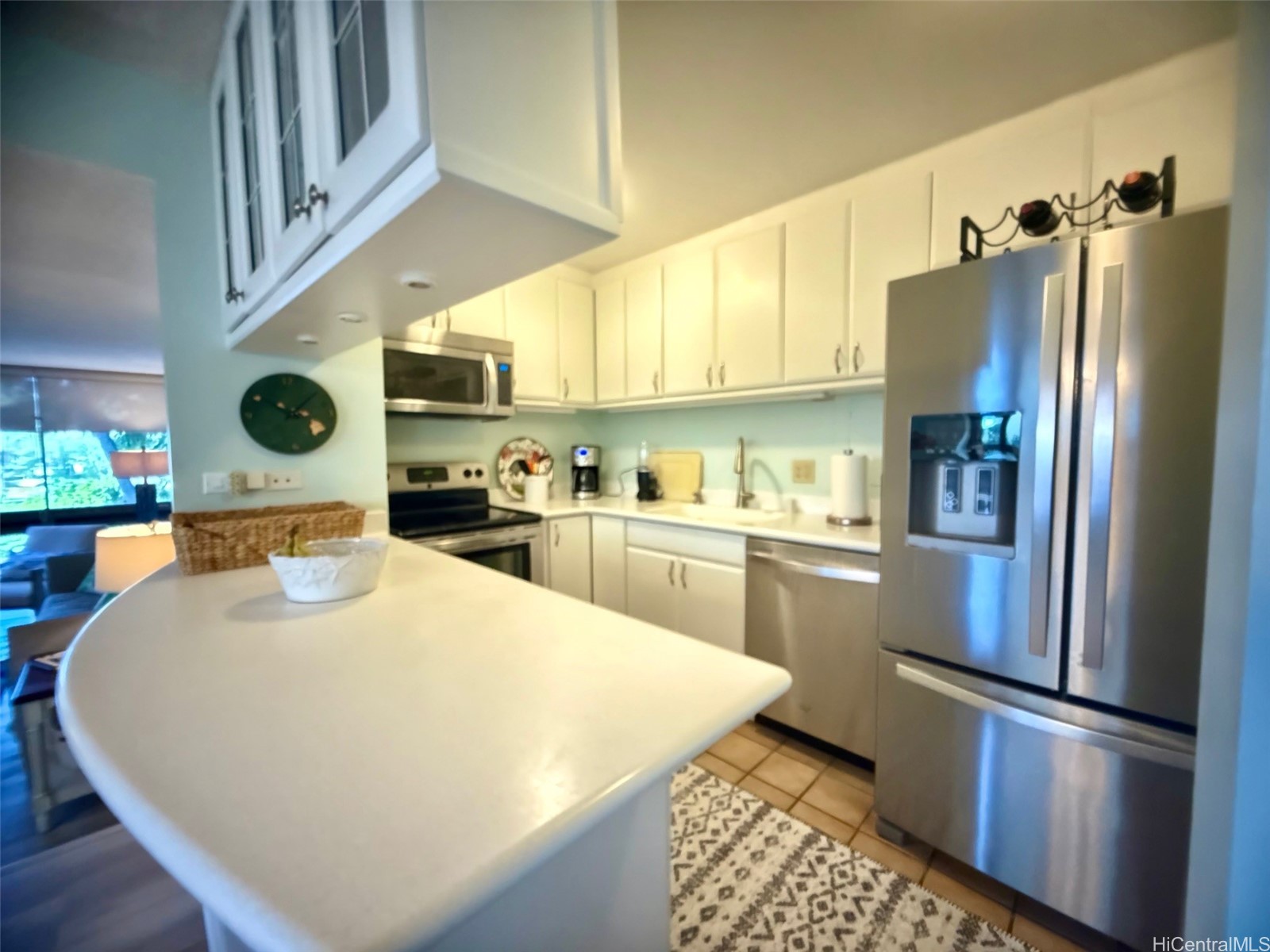 501 Hahaione Street 4L