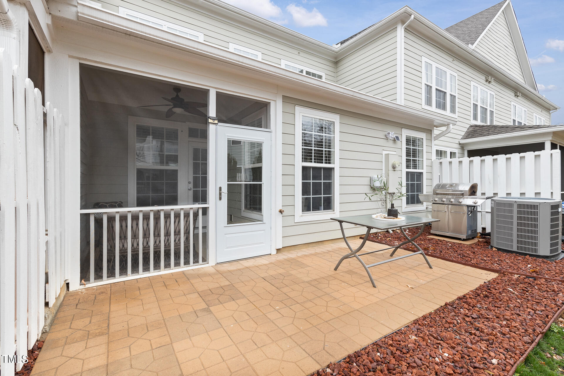 1004 Bartlett Circle