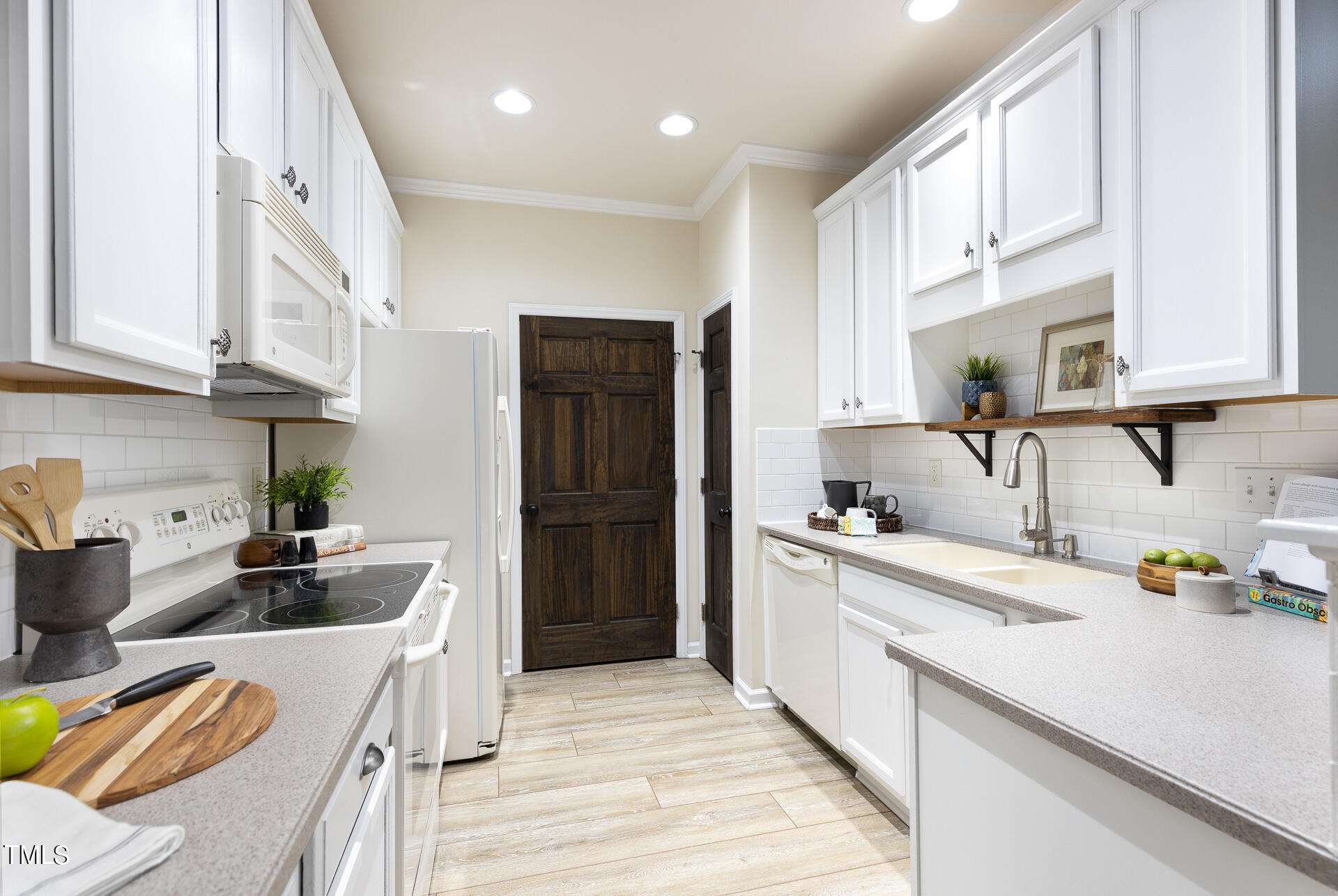 1004 Bartlett Circle