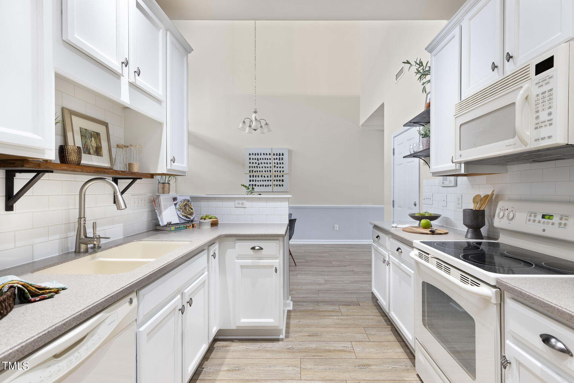 1004 Bartlett Circle