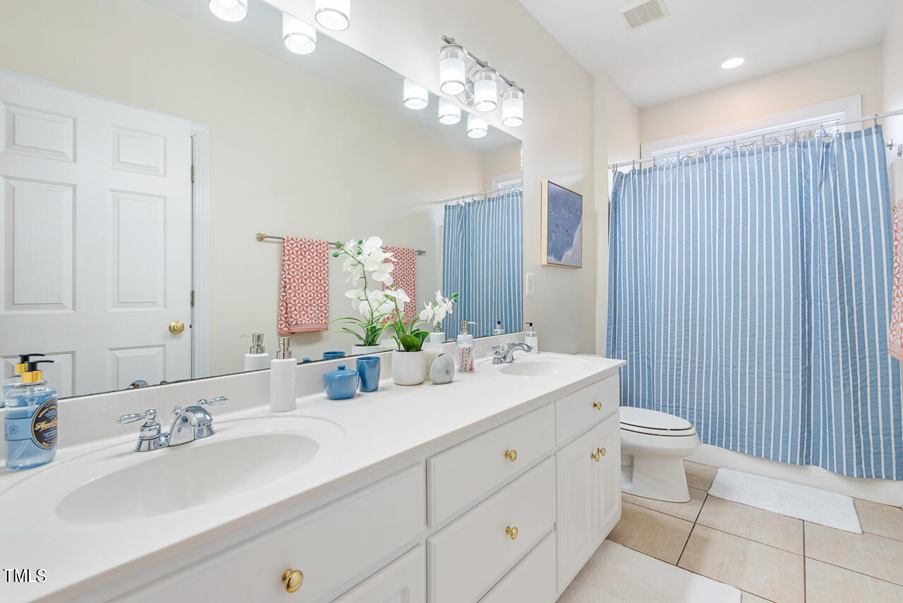 1716 Spring Lily Lane