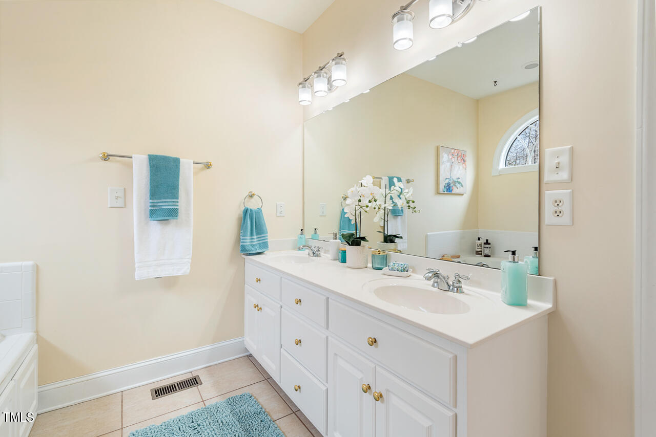 1716 Spring Lily Lane