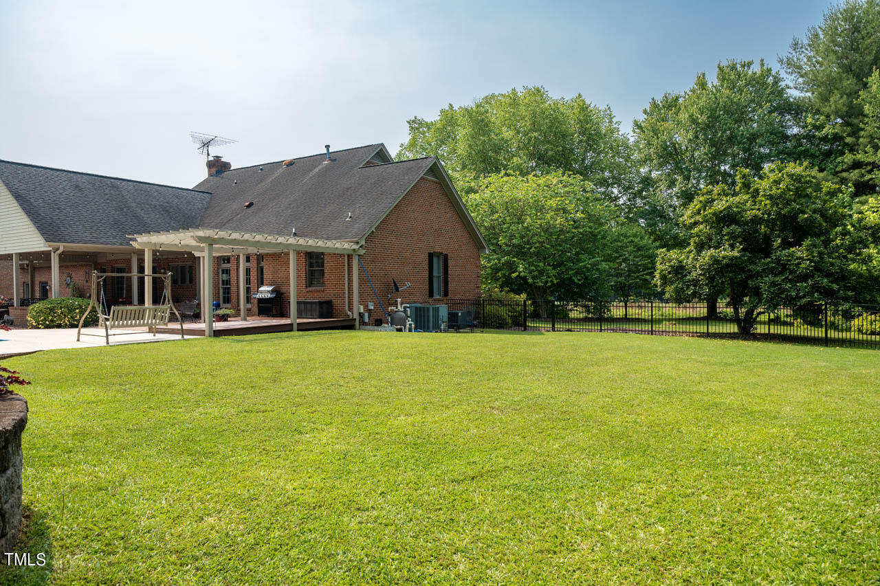 3907 W Ten Road