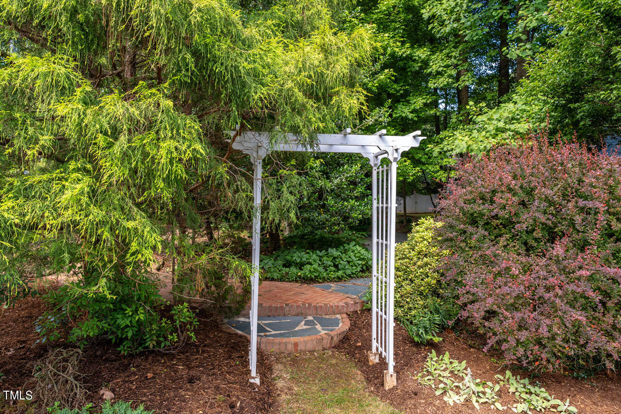 201 Rock Garden Road