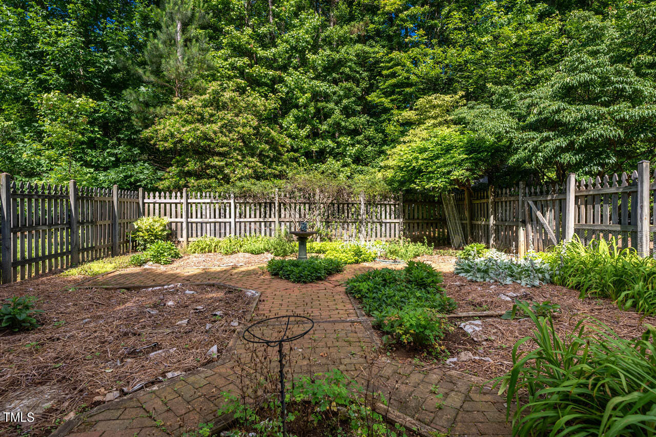 201 Rock Garden Road