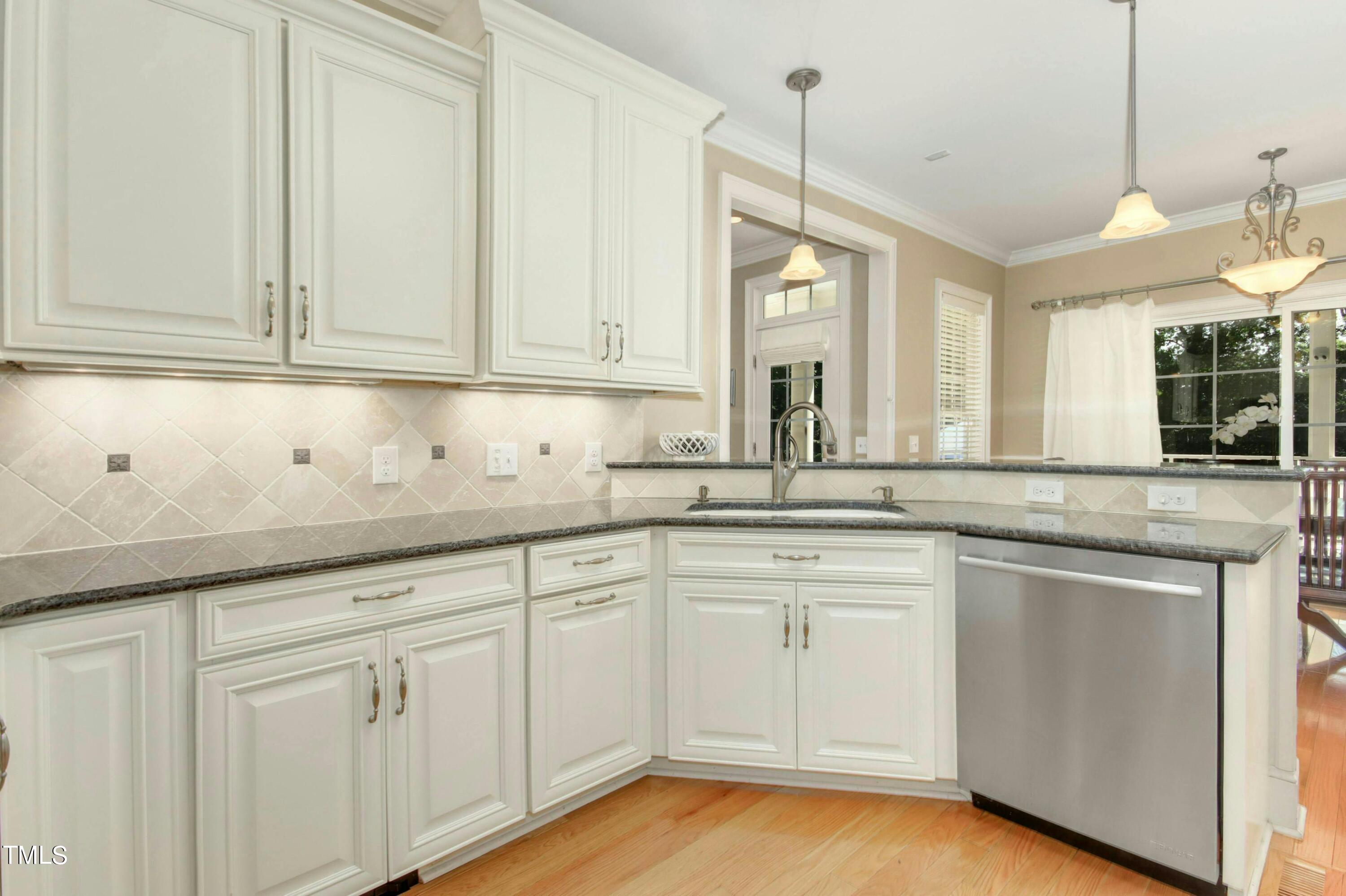 5020 Harvestview Drive