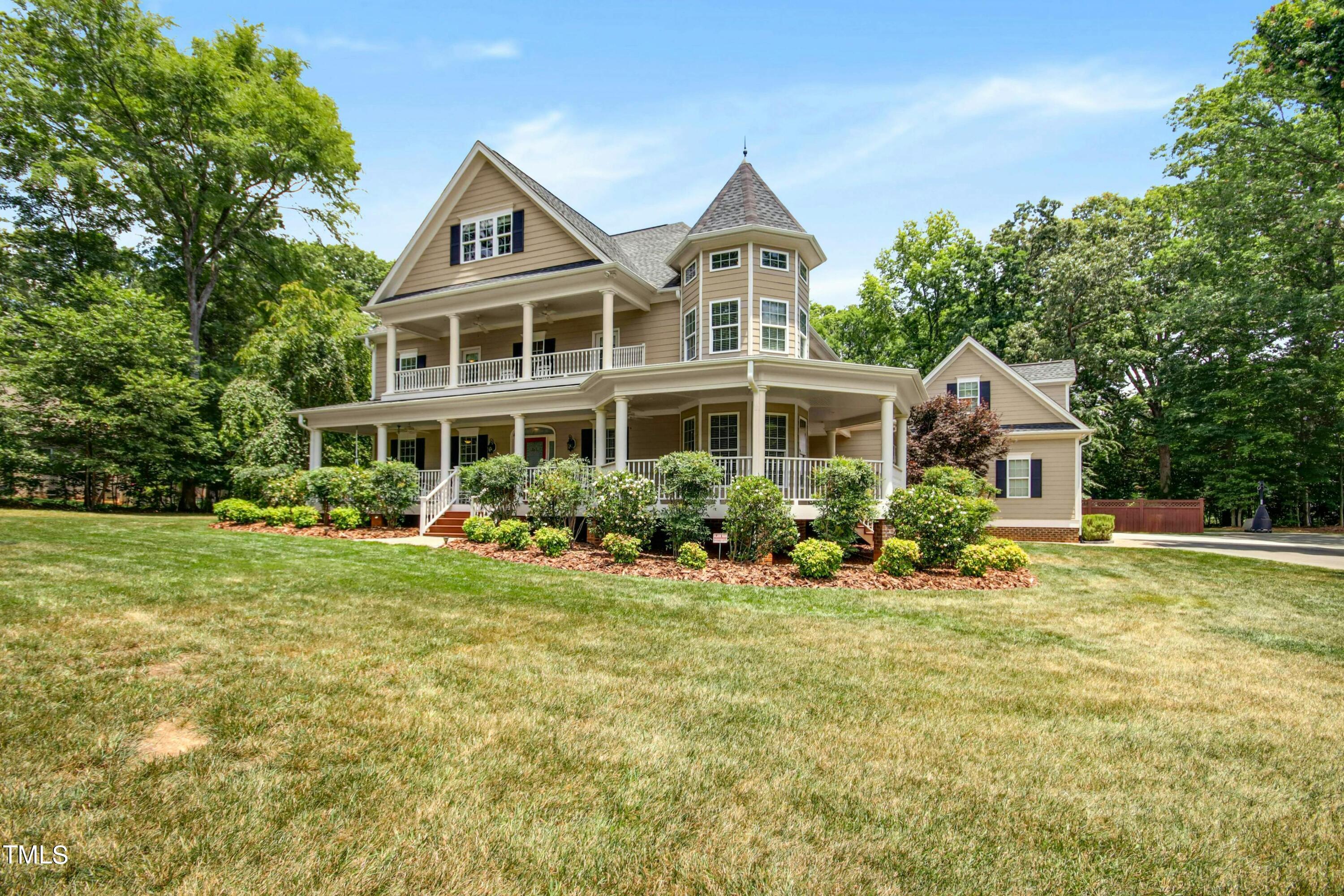 5020 Harvestview Drive