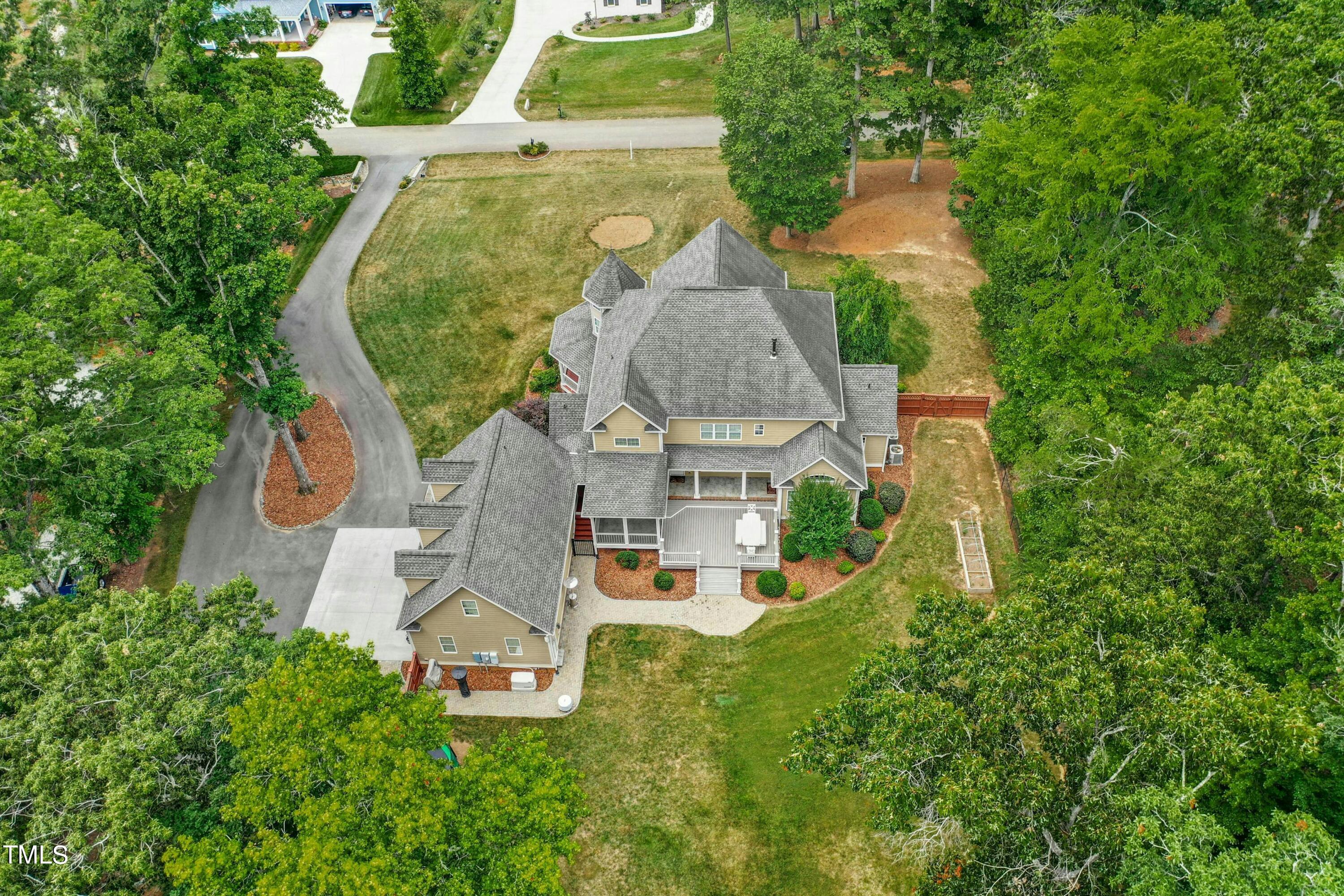 5020 Harvestview Drive