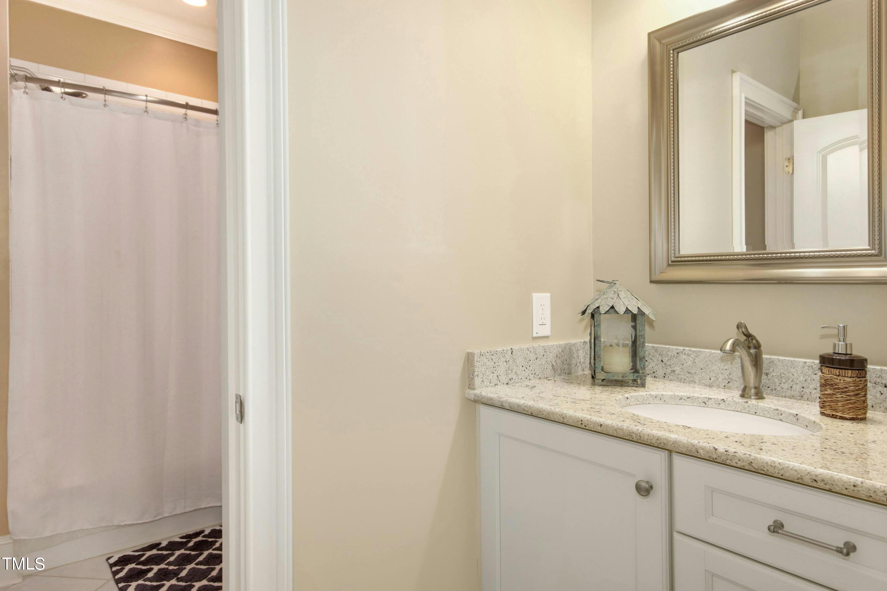 5020 Harvestview Drive