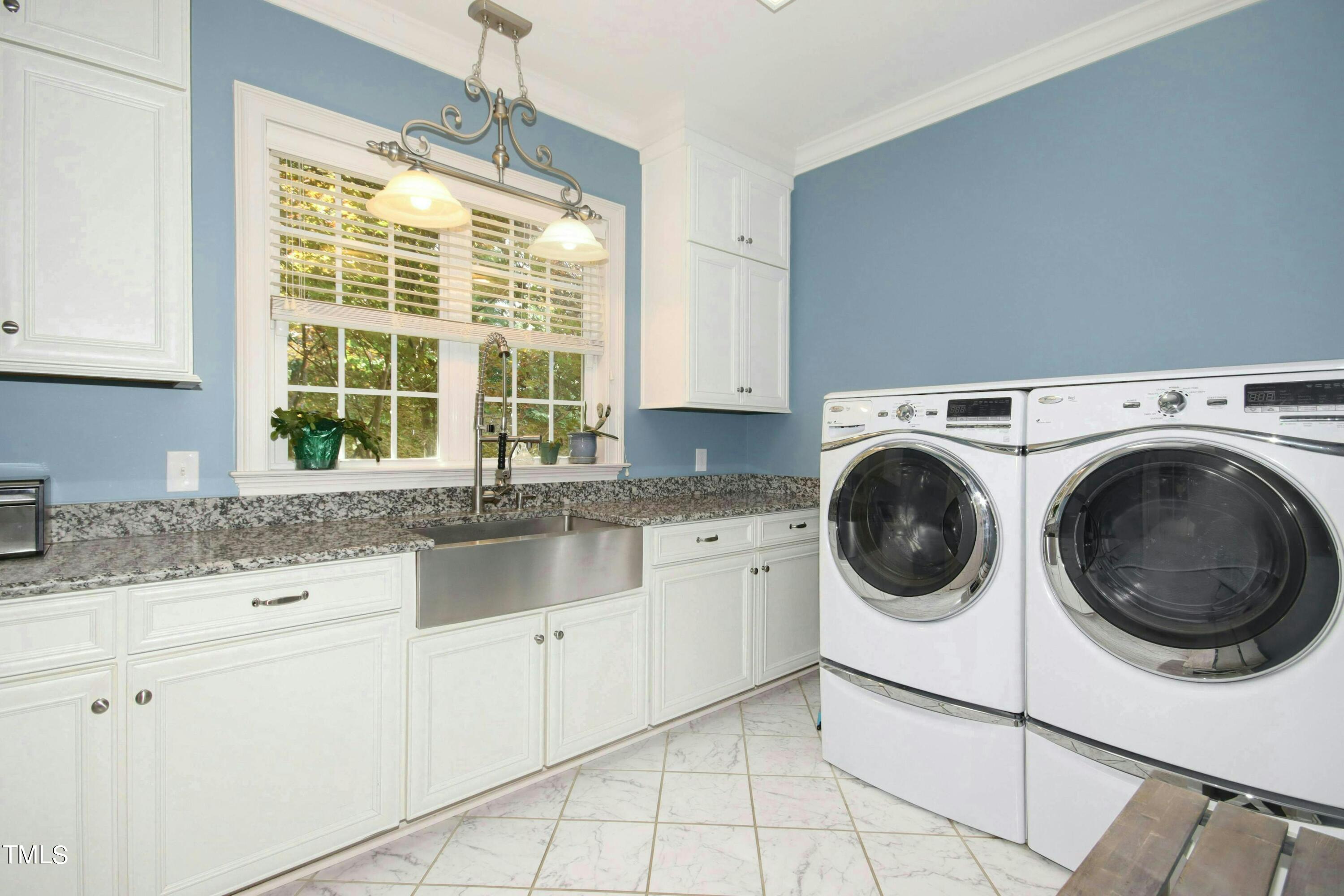 5020 Harvestview Drive