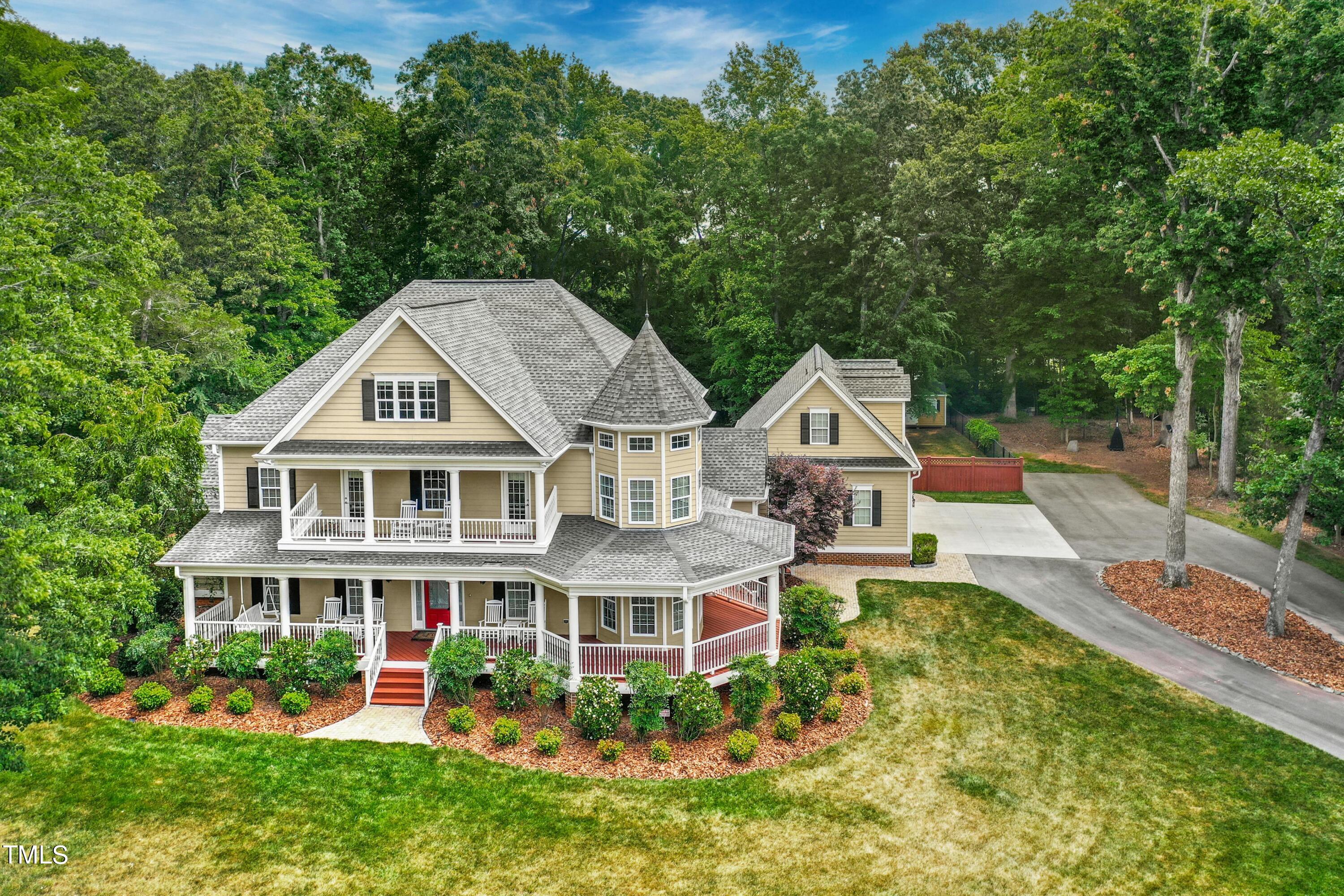 5020 Harvestview Drive