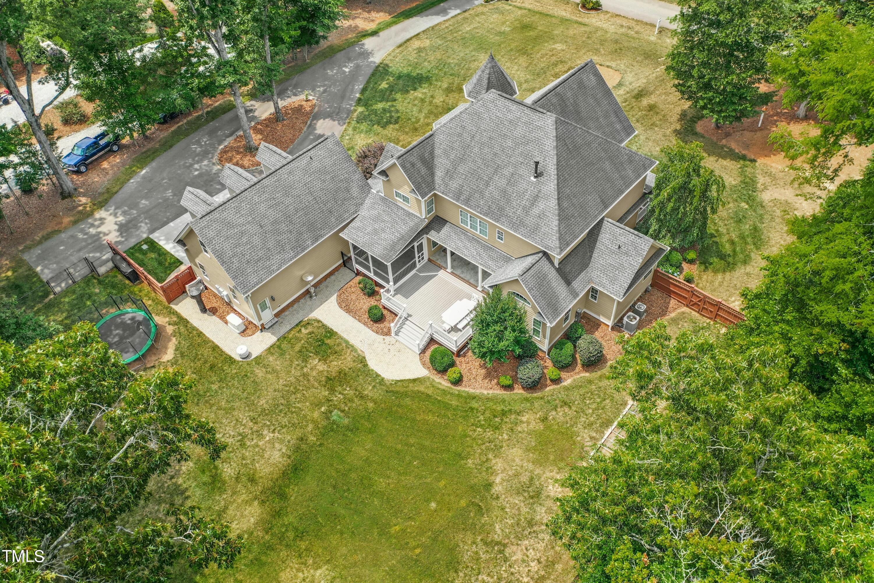5020 Harvestview Drive