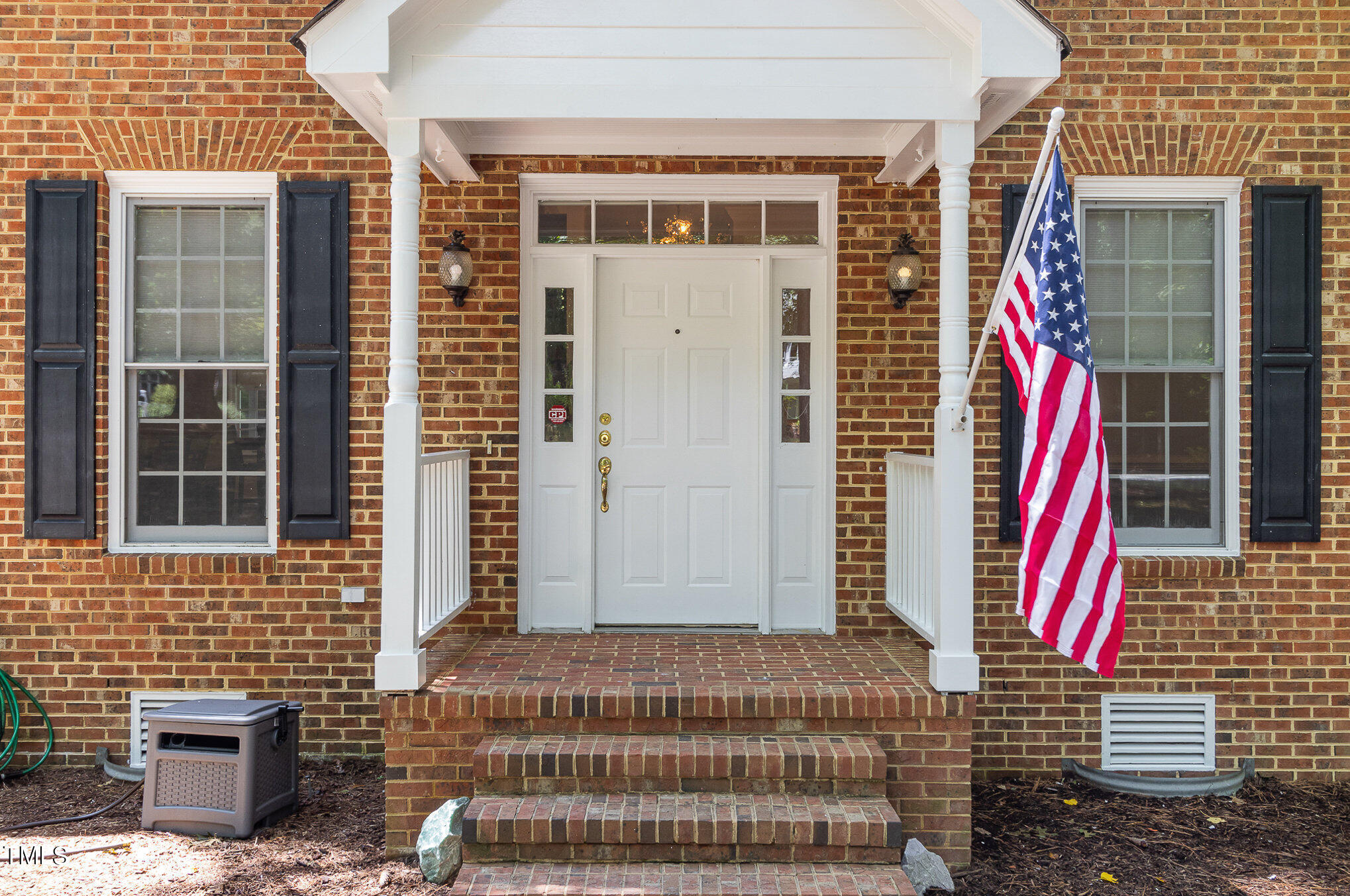 9 Sagamore Place