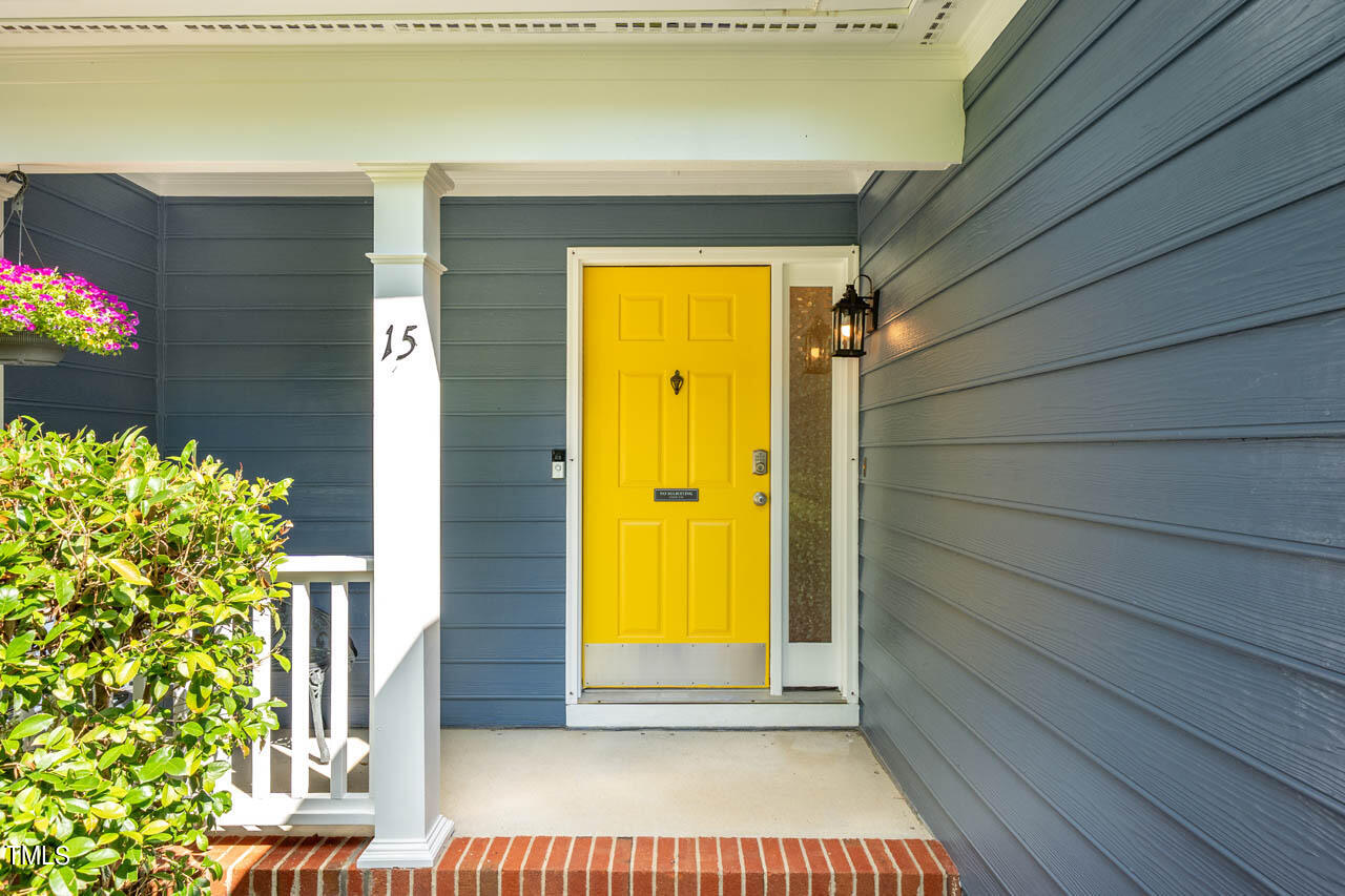 15 Dardanelle Lane