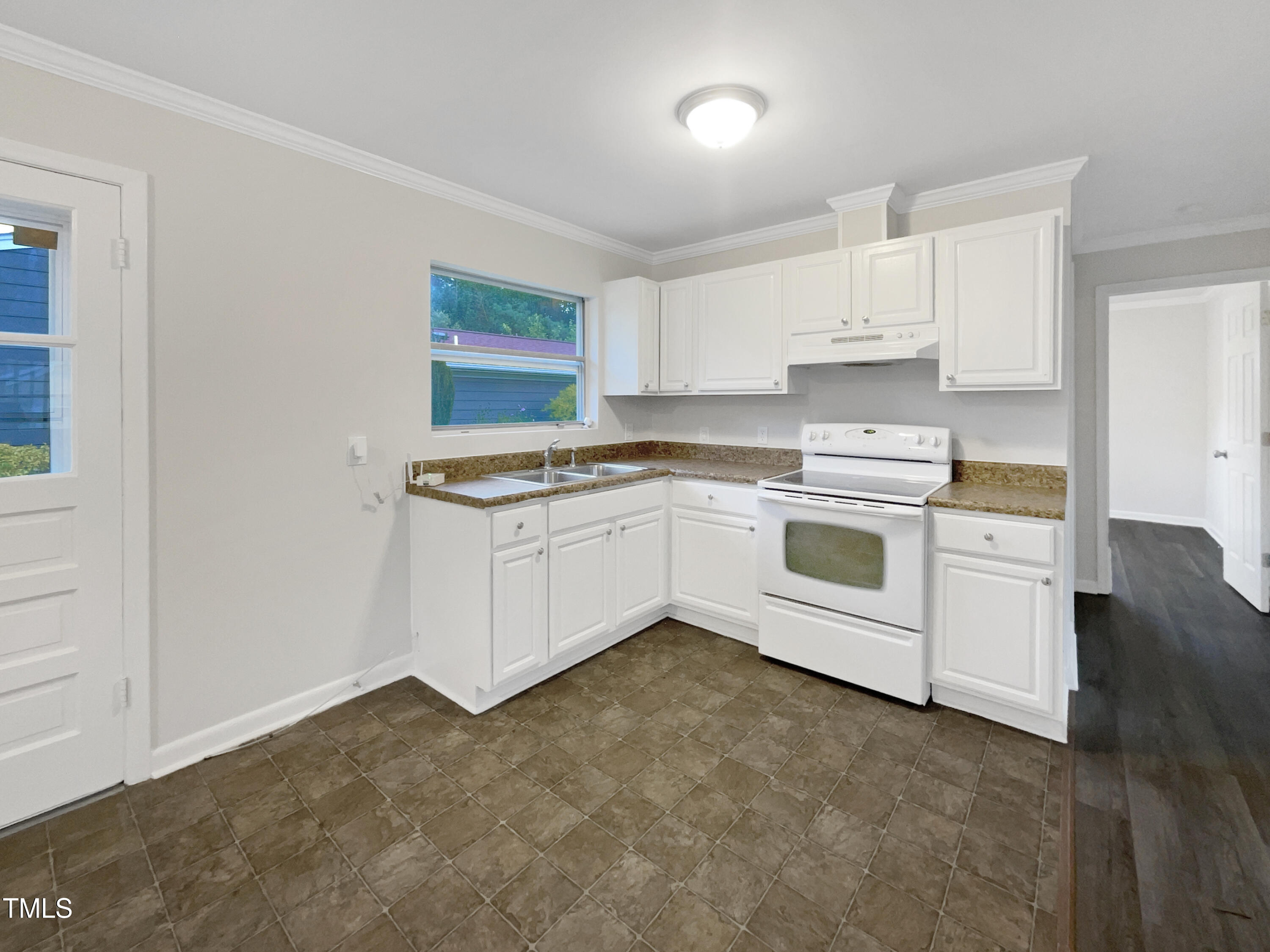 225 W Orange Street
