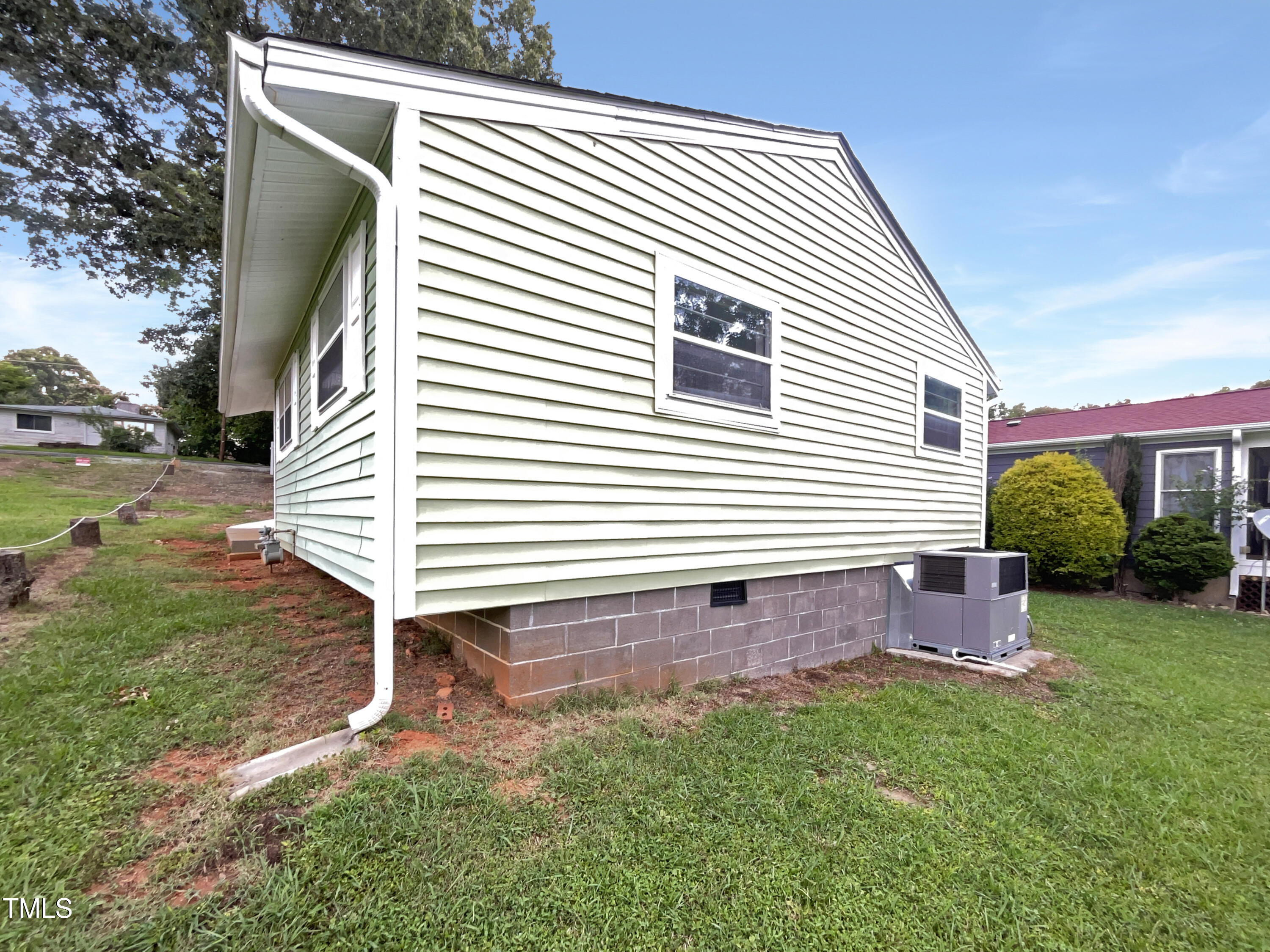 225 W Orange Street