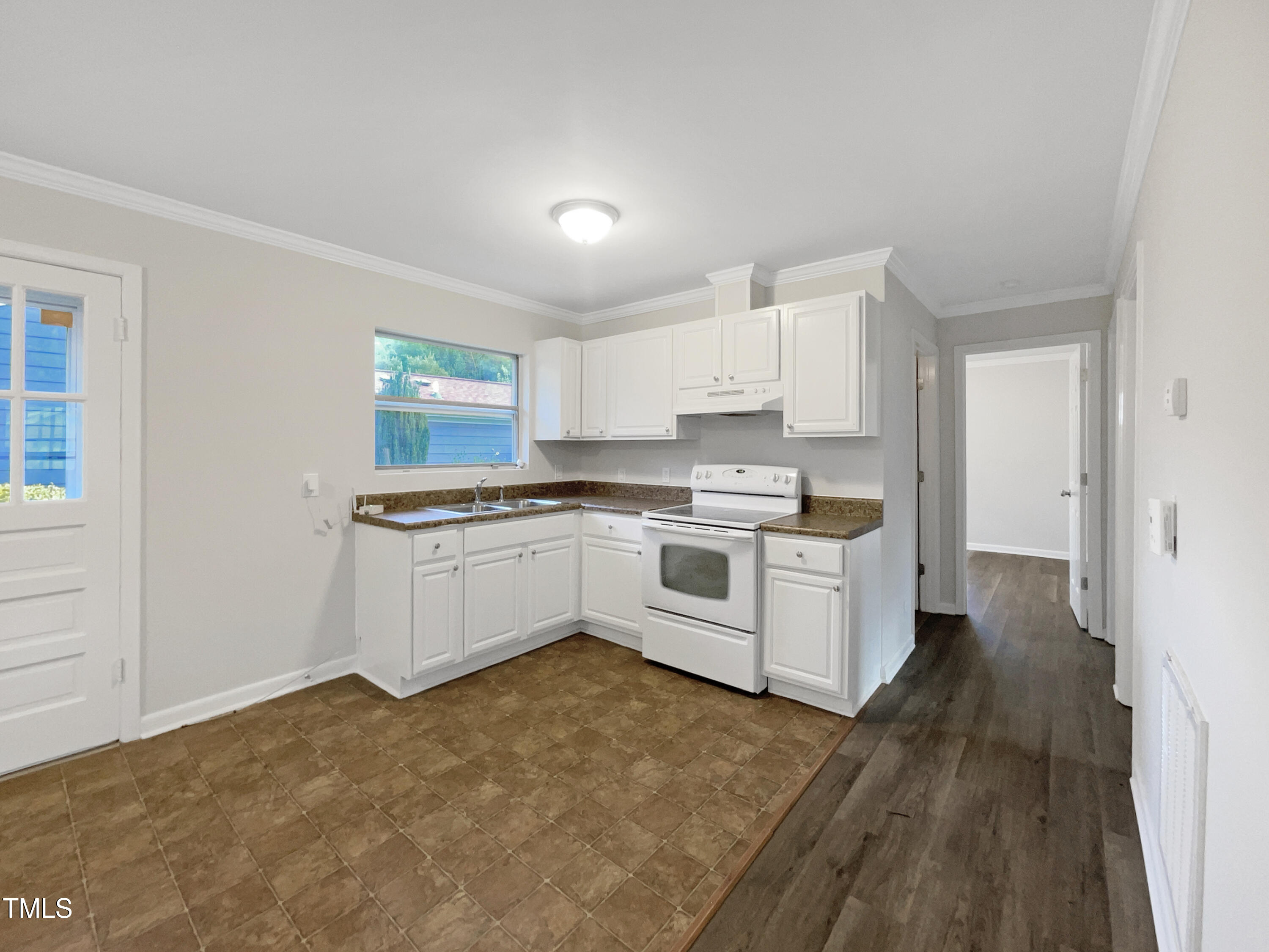 225 W Orange Street