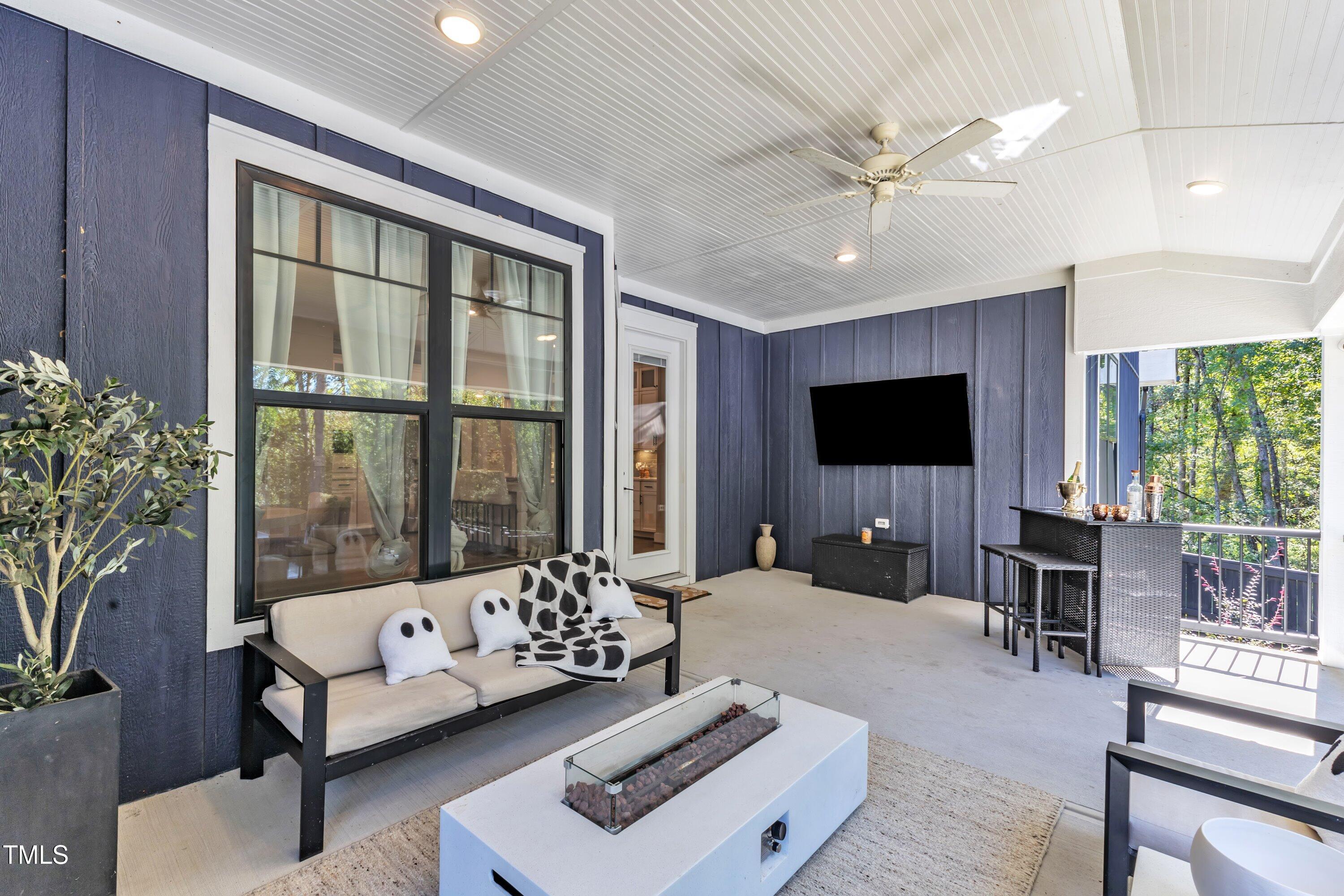 5055 Harvestview Drive