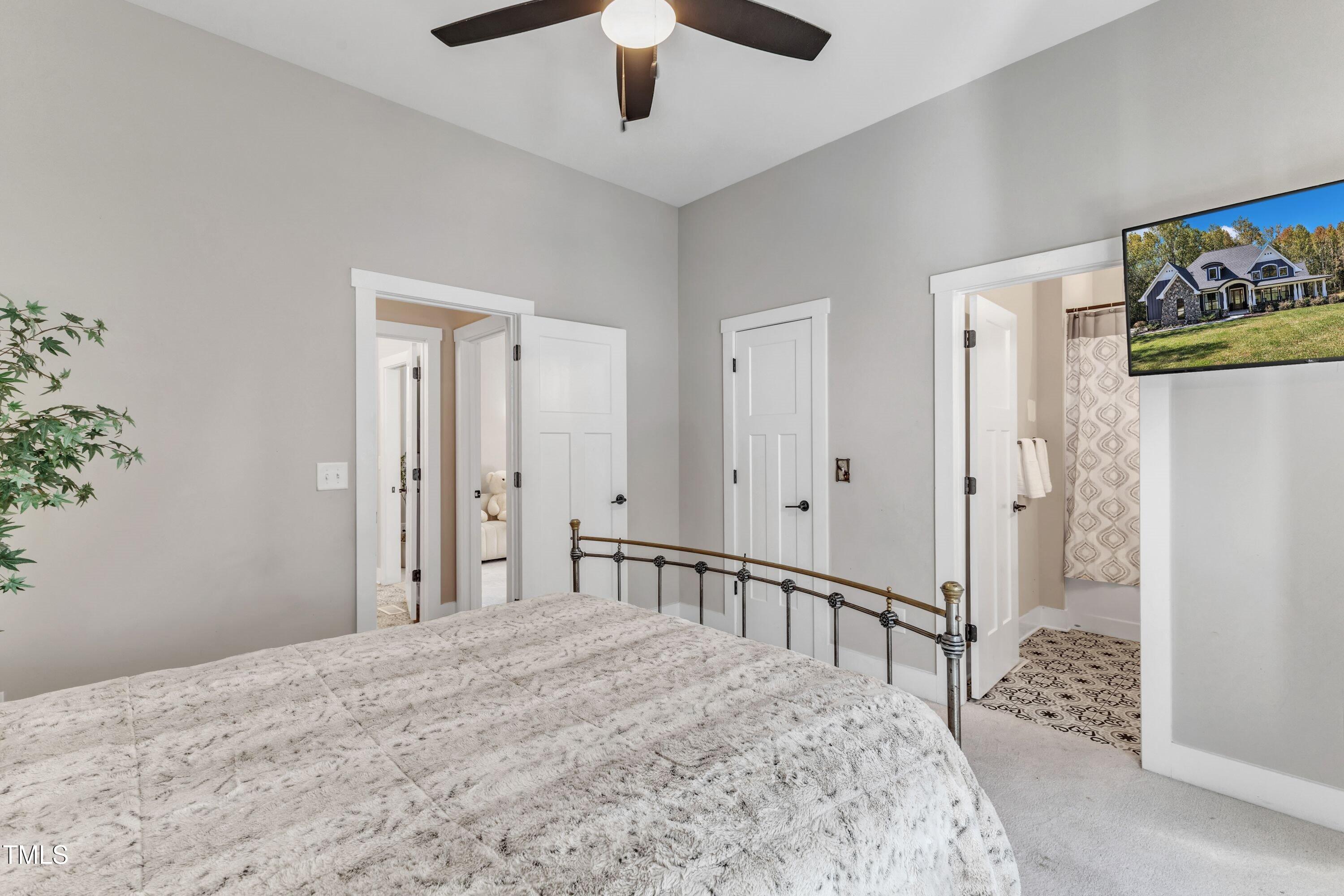 5055 Harvestview Drive