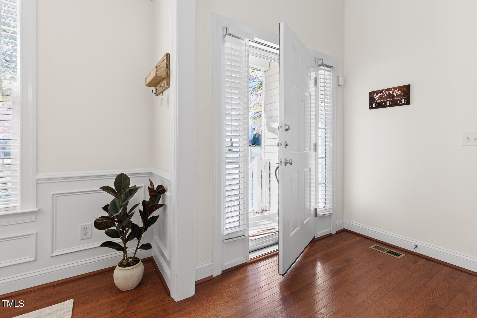 5609 Catskill Court