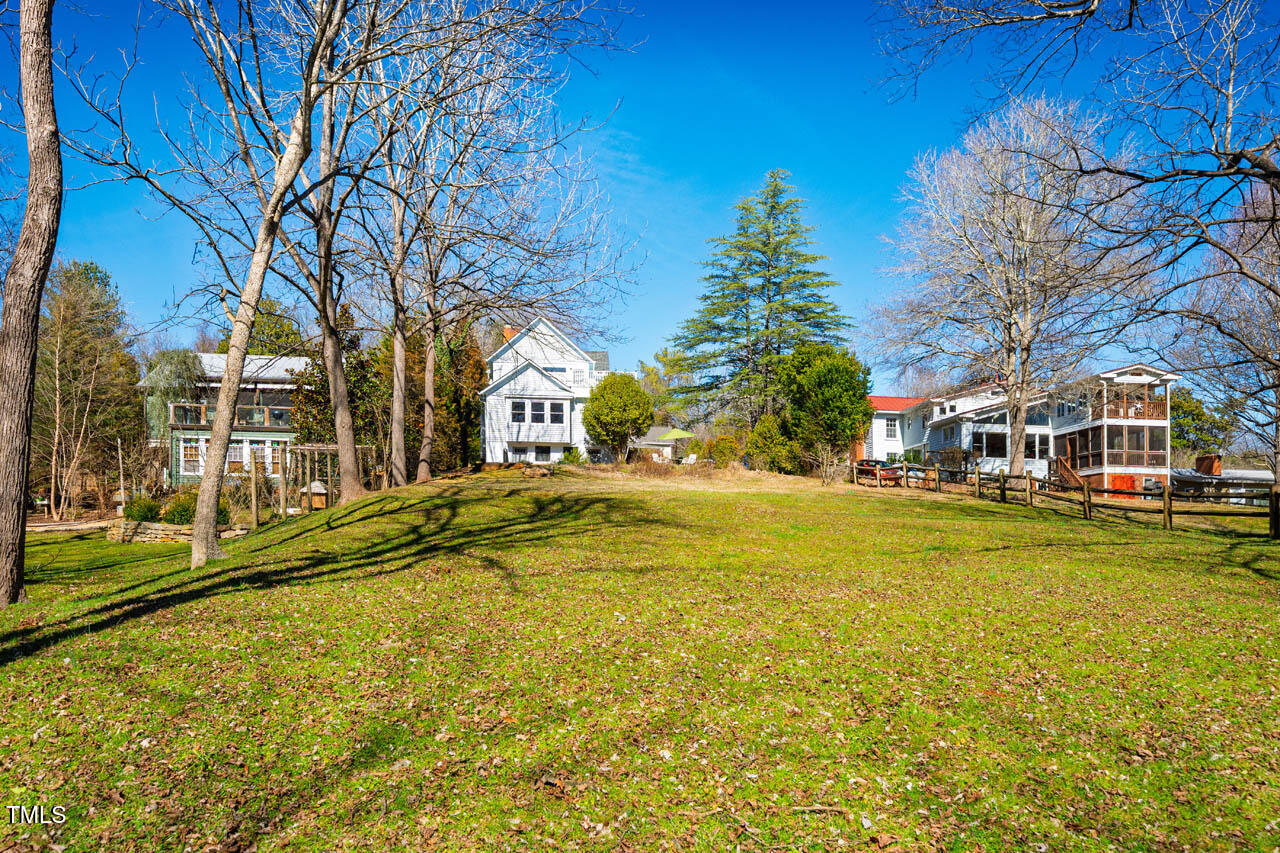 319 W Margaret Lane