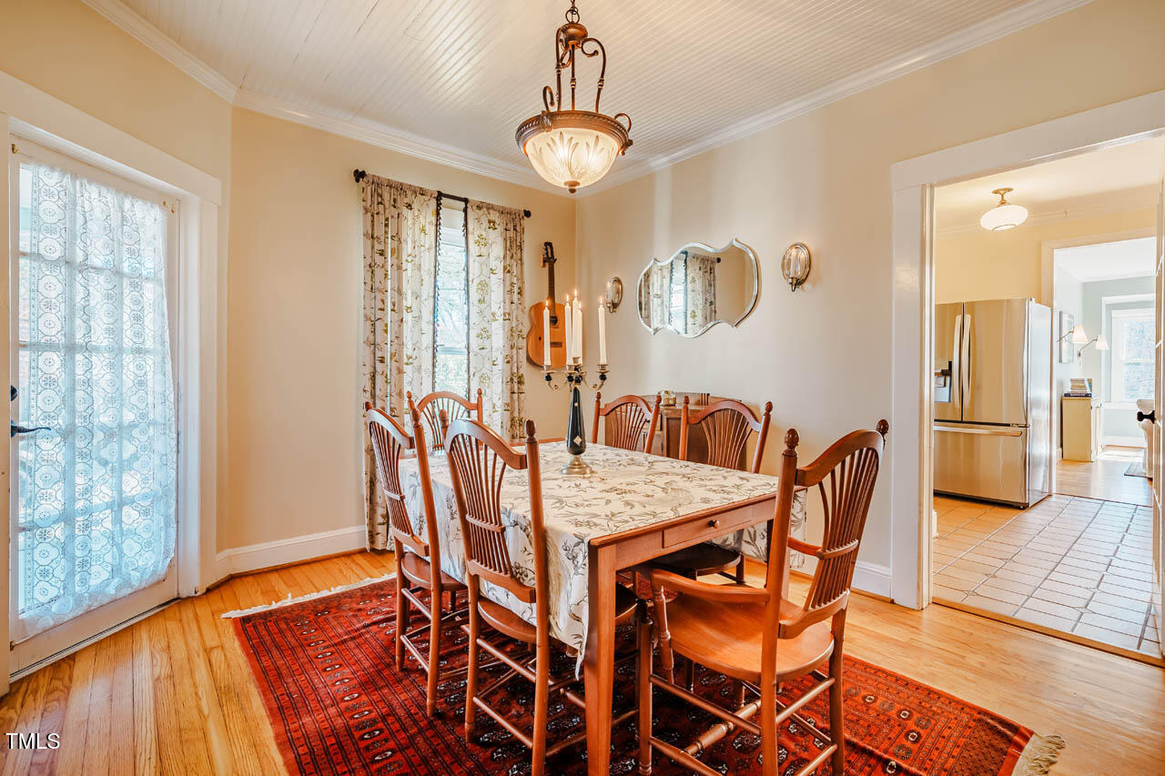 319 W Margaret Lane