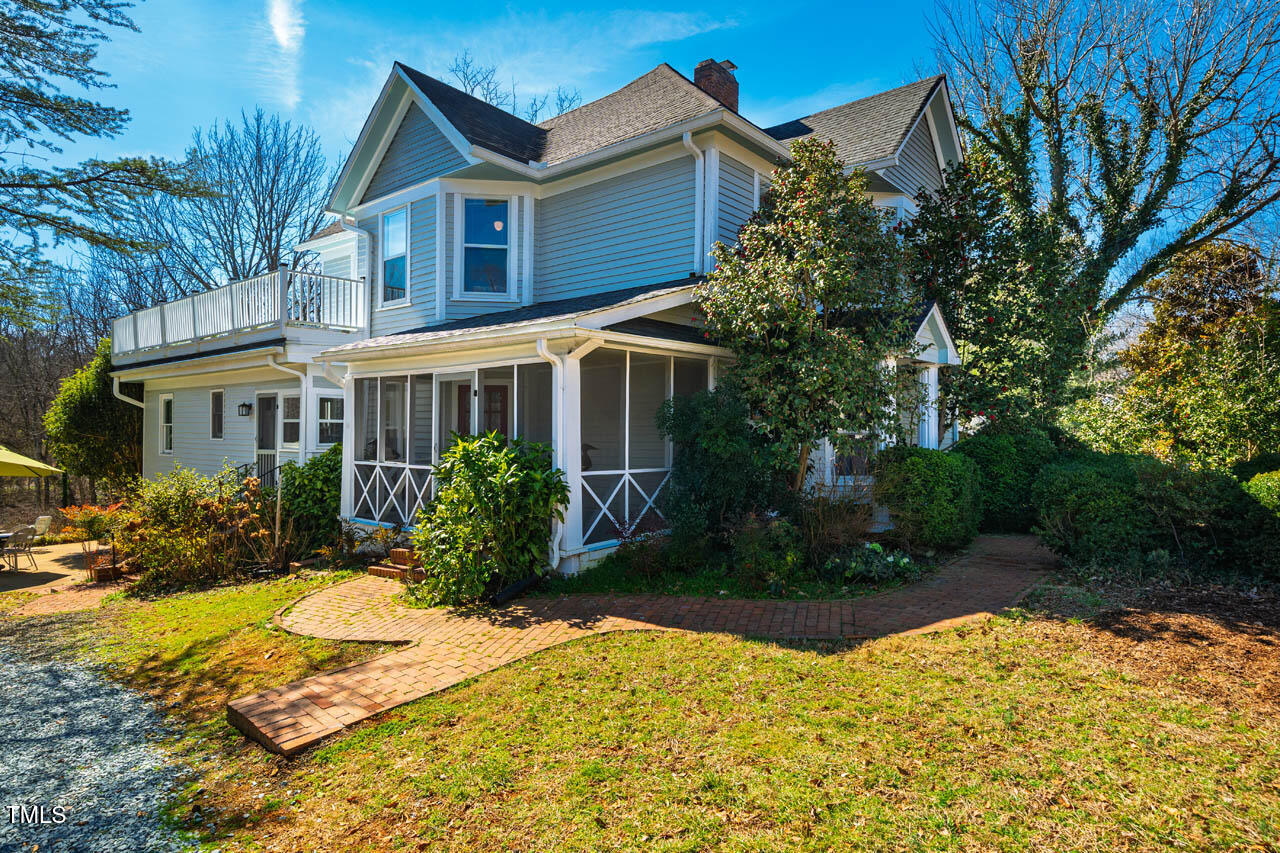 319 W Margaret Lane