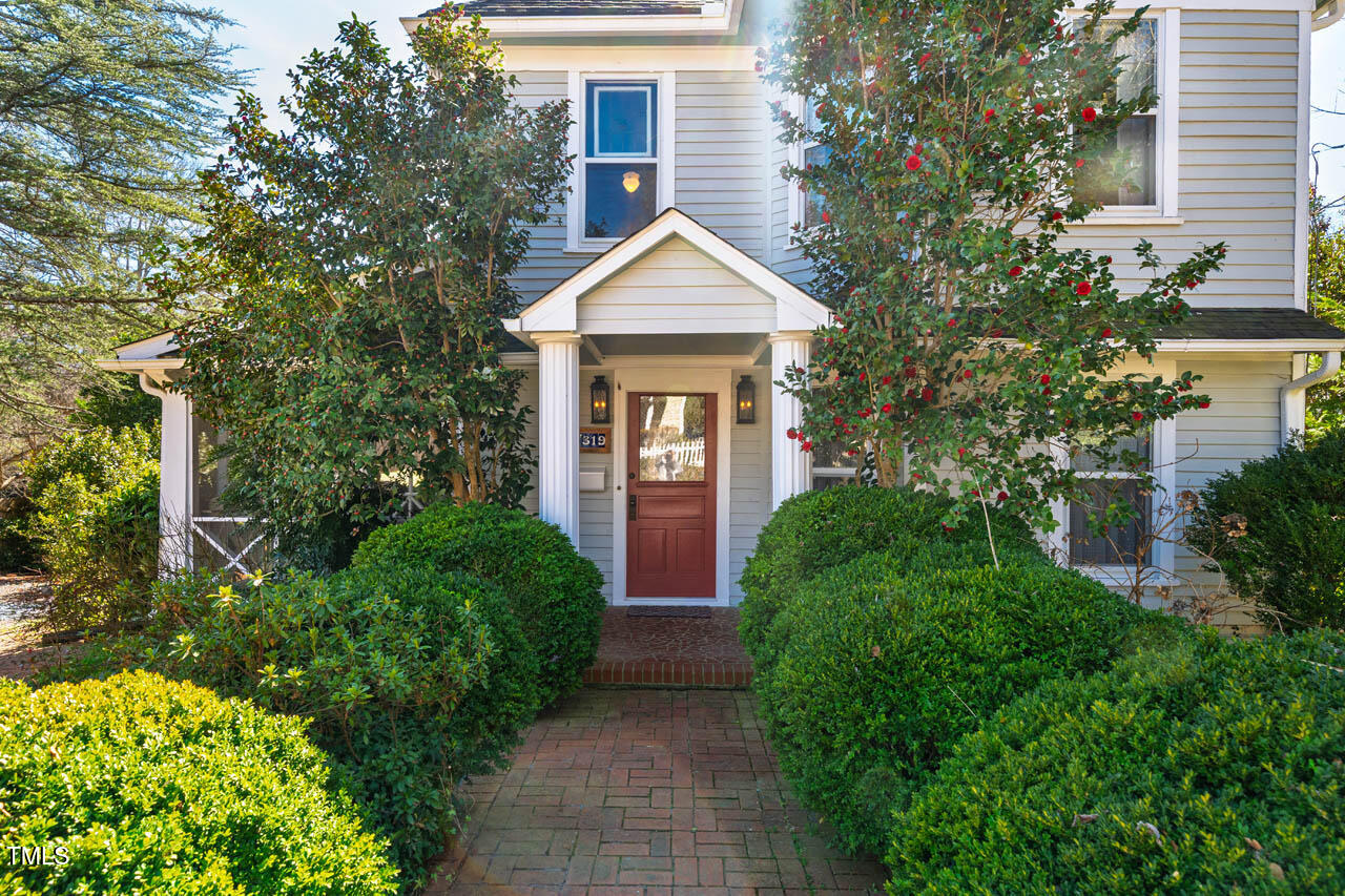 319 W Margaret Lane