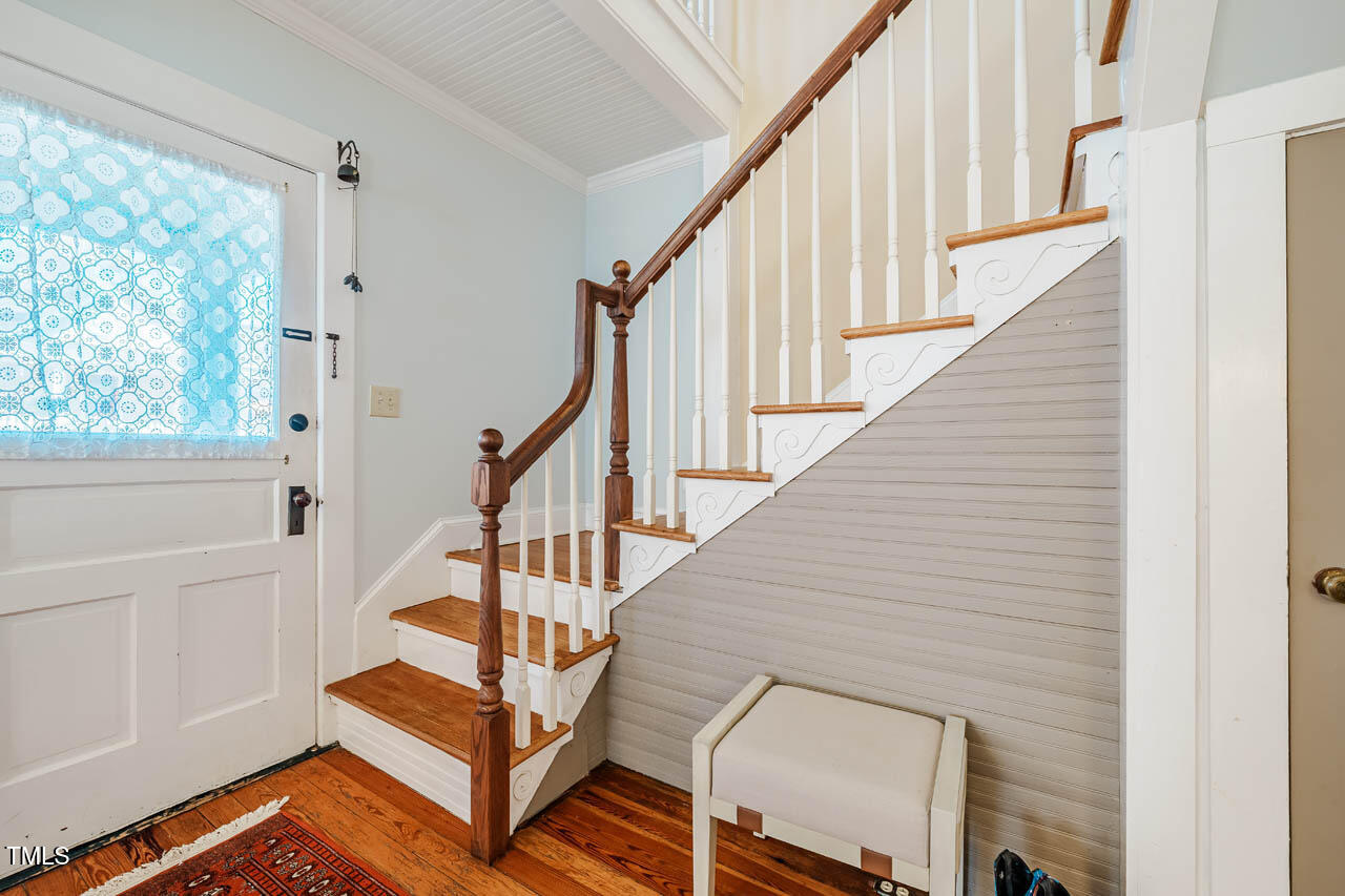 319 W Margaret Lane