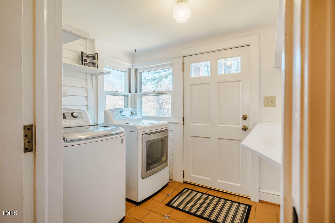 319 W Margaret Lane