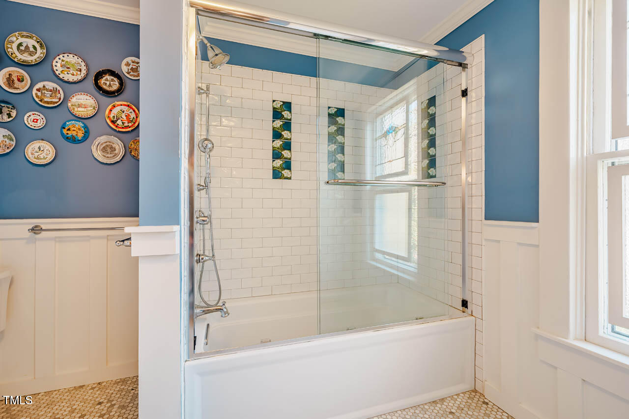319 W Margaret Lane