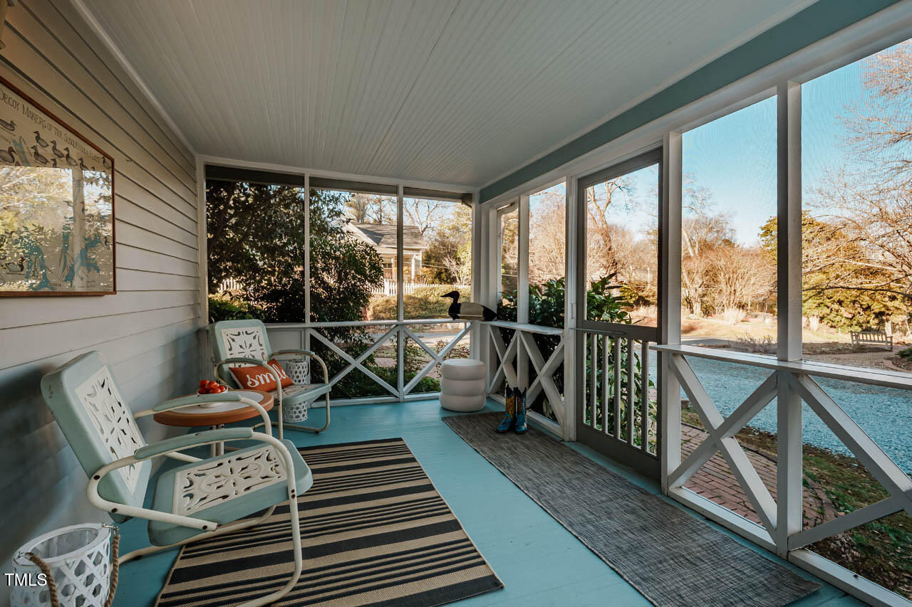 319 W Margaret Lane