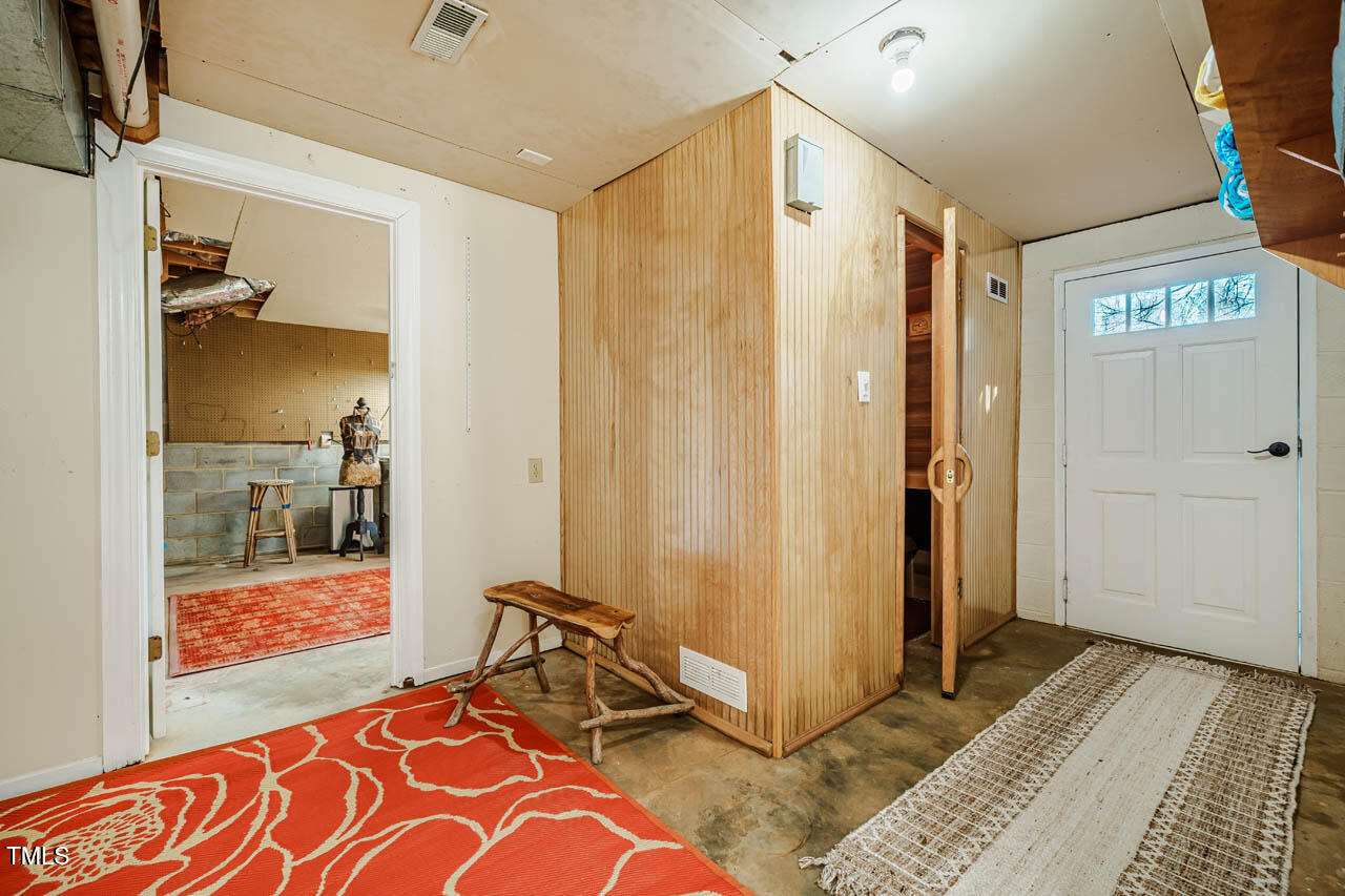 319 W Margaret Lane