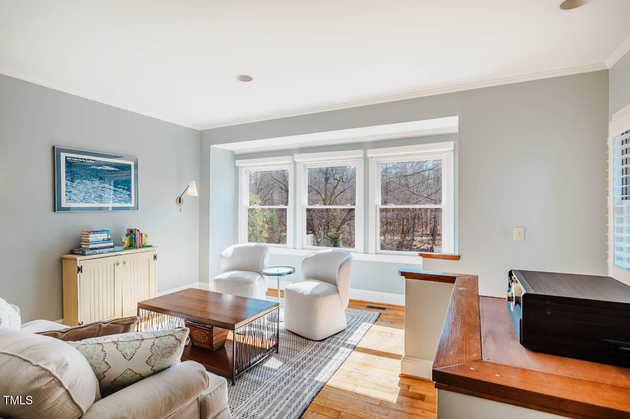 319 W Margaret Lane