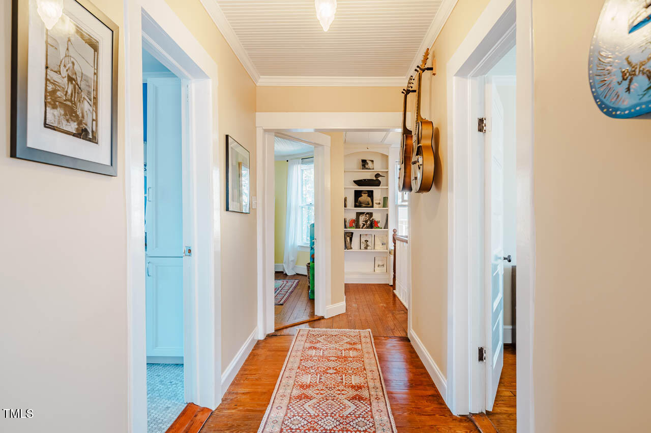 319 W Margaret Lane