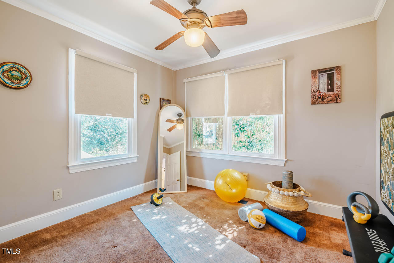 319 W Margaret Lane