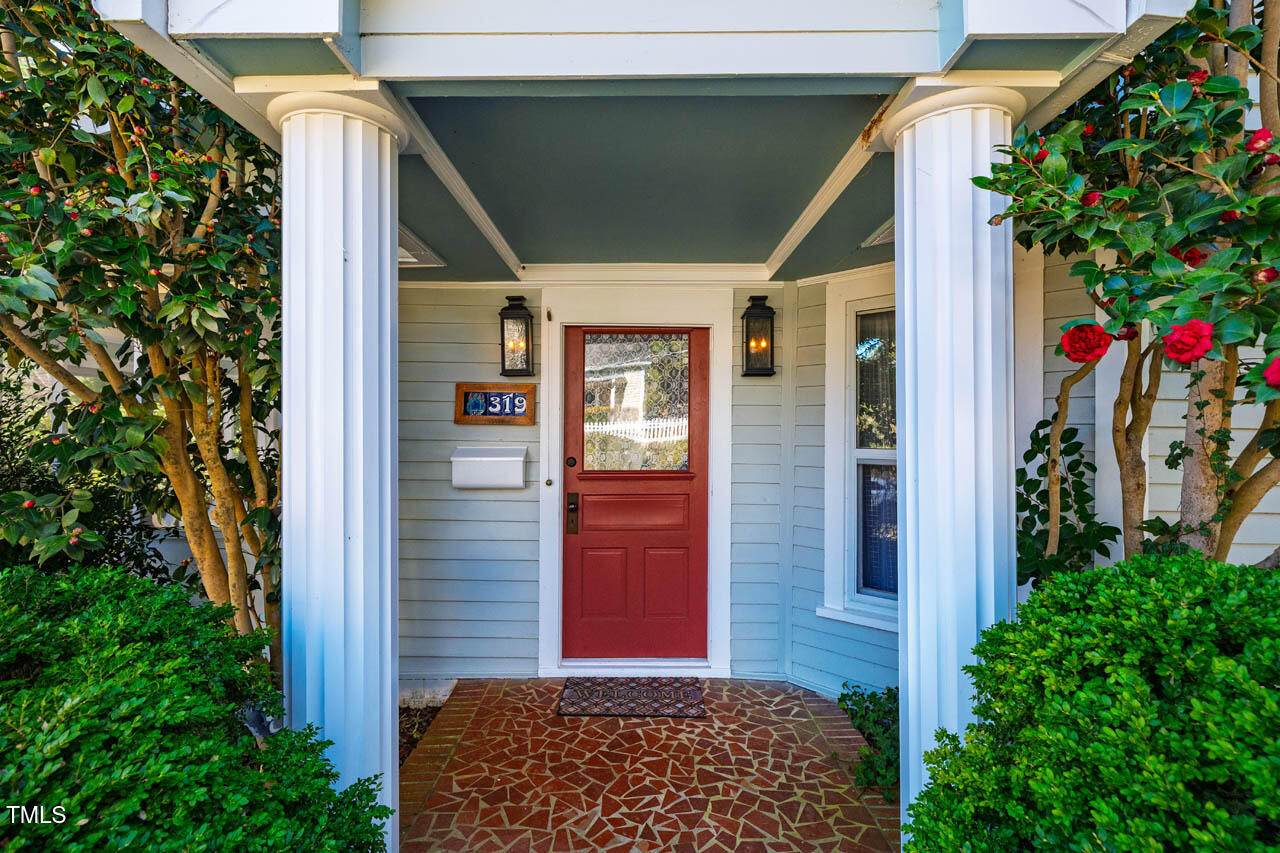 319 W Margaret Lane