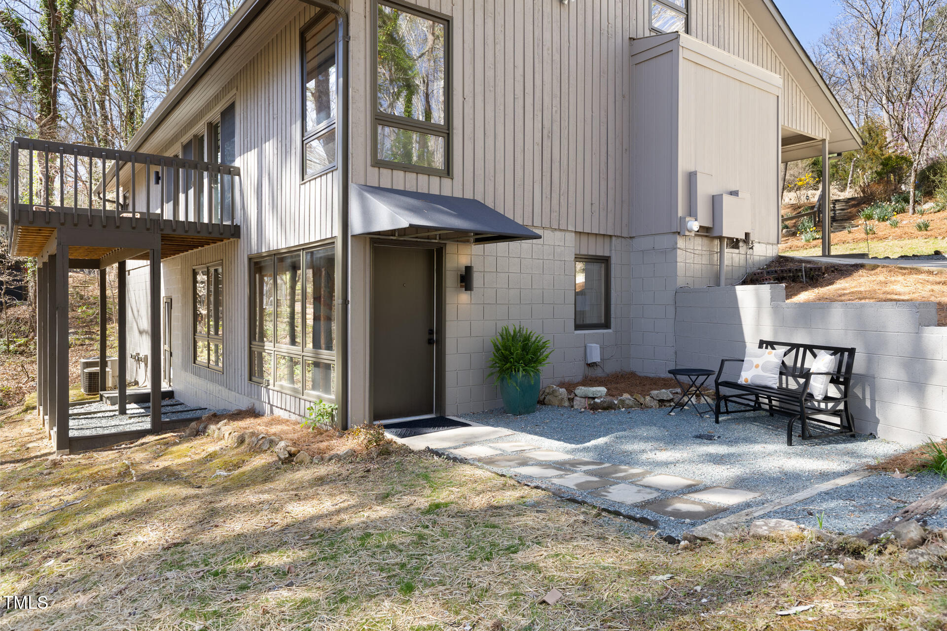380 Wesley Court