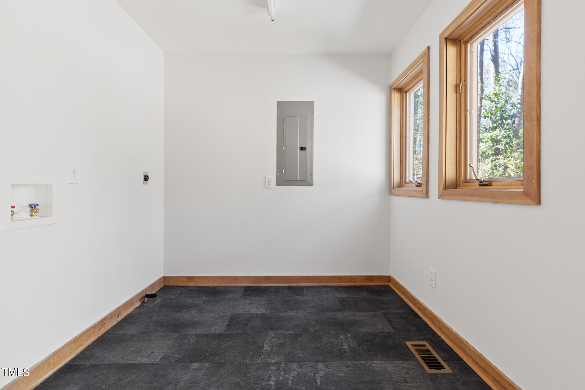 380 Wesley Court