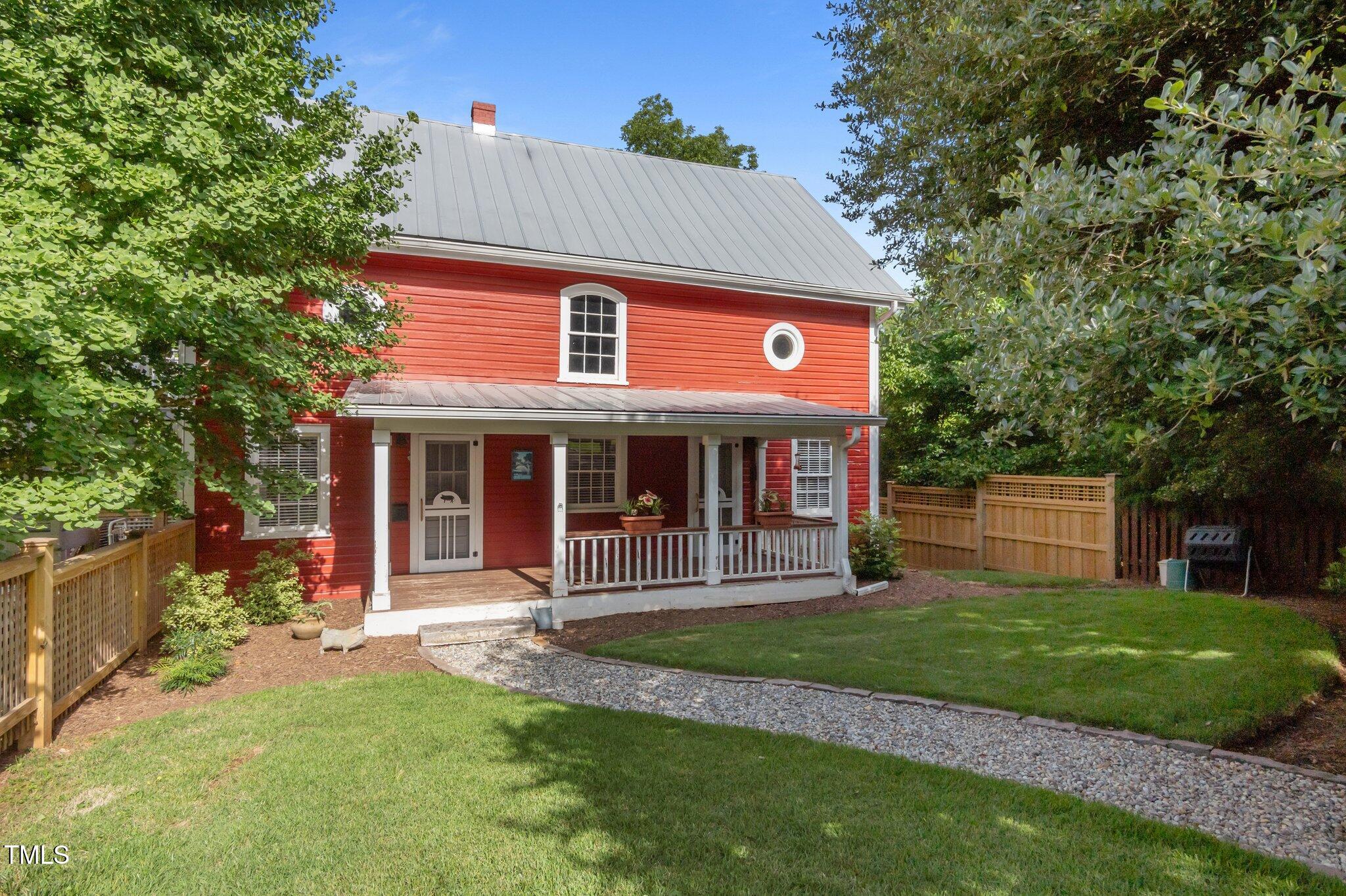 109 N Hassel Street