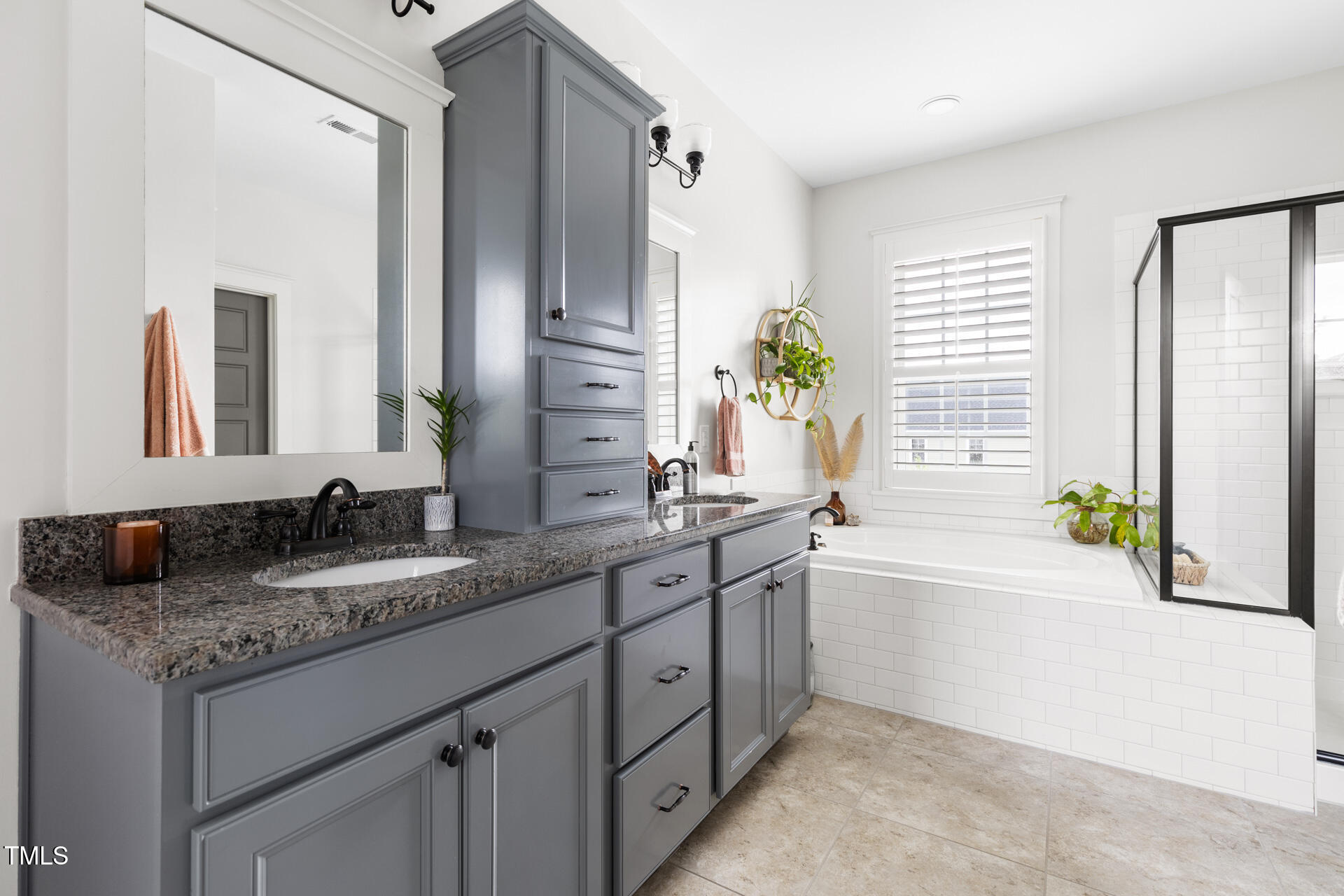 1205 Quincy Cottage Road